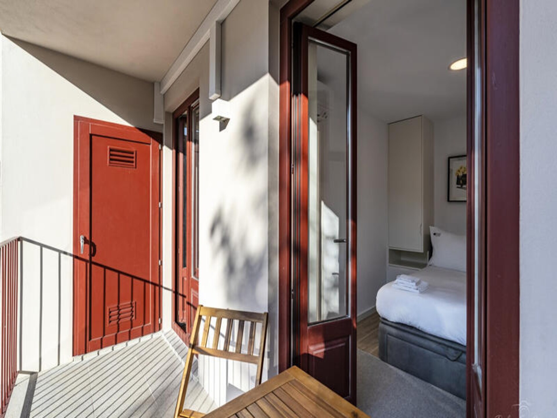 Knus appartement in hartje Porto met balkon en airco - foto 14