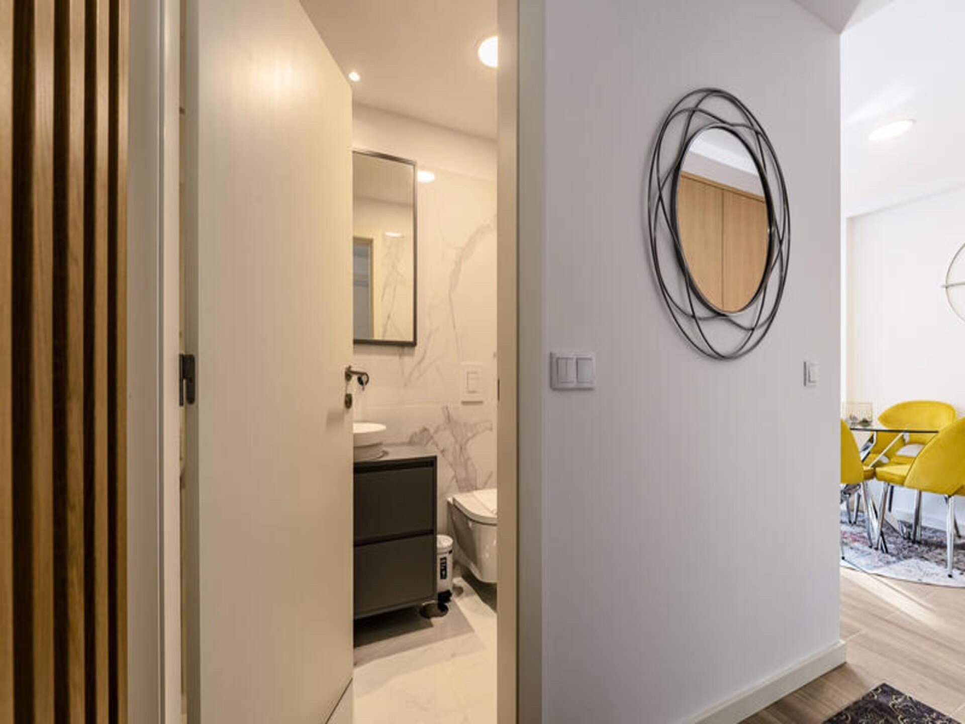 Knus appartement in hartje Porto met balkon en airco - foto 16