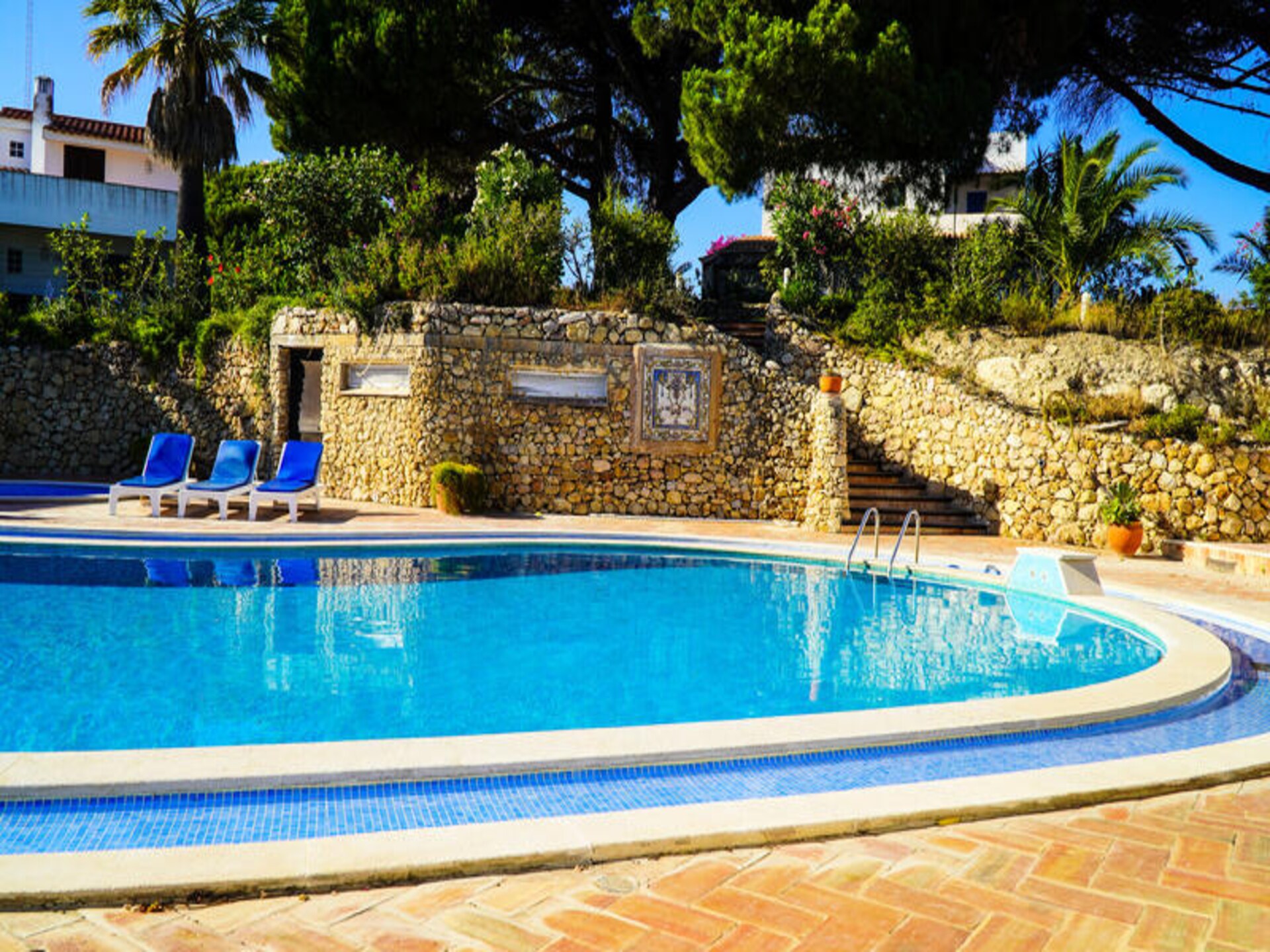 Licht appartement met tuin en zwembad in hartje Albufeira - foto 22