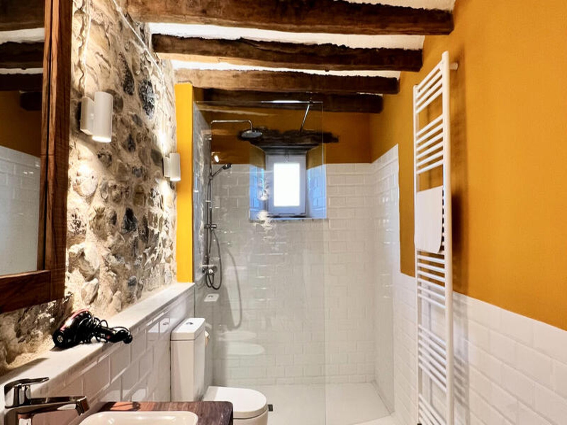 Authentiek Spaans landhuis voor 20 personen met privézwembad in Montagut i Oix - foto 102
