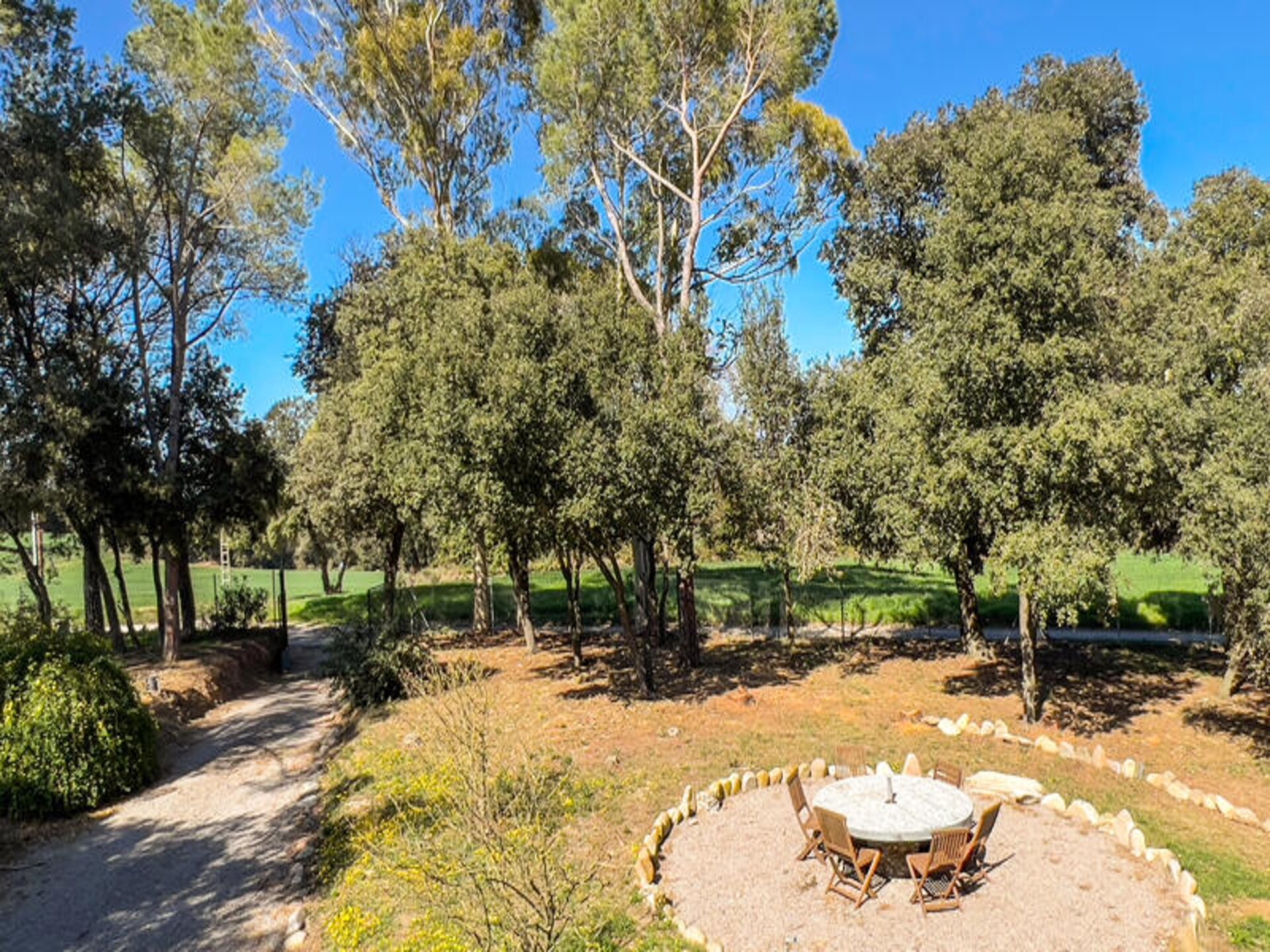 Landelijk appartement voor 6 met tuin en airco nabij Girona en Banyoles - foto 36