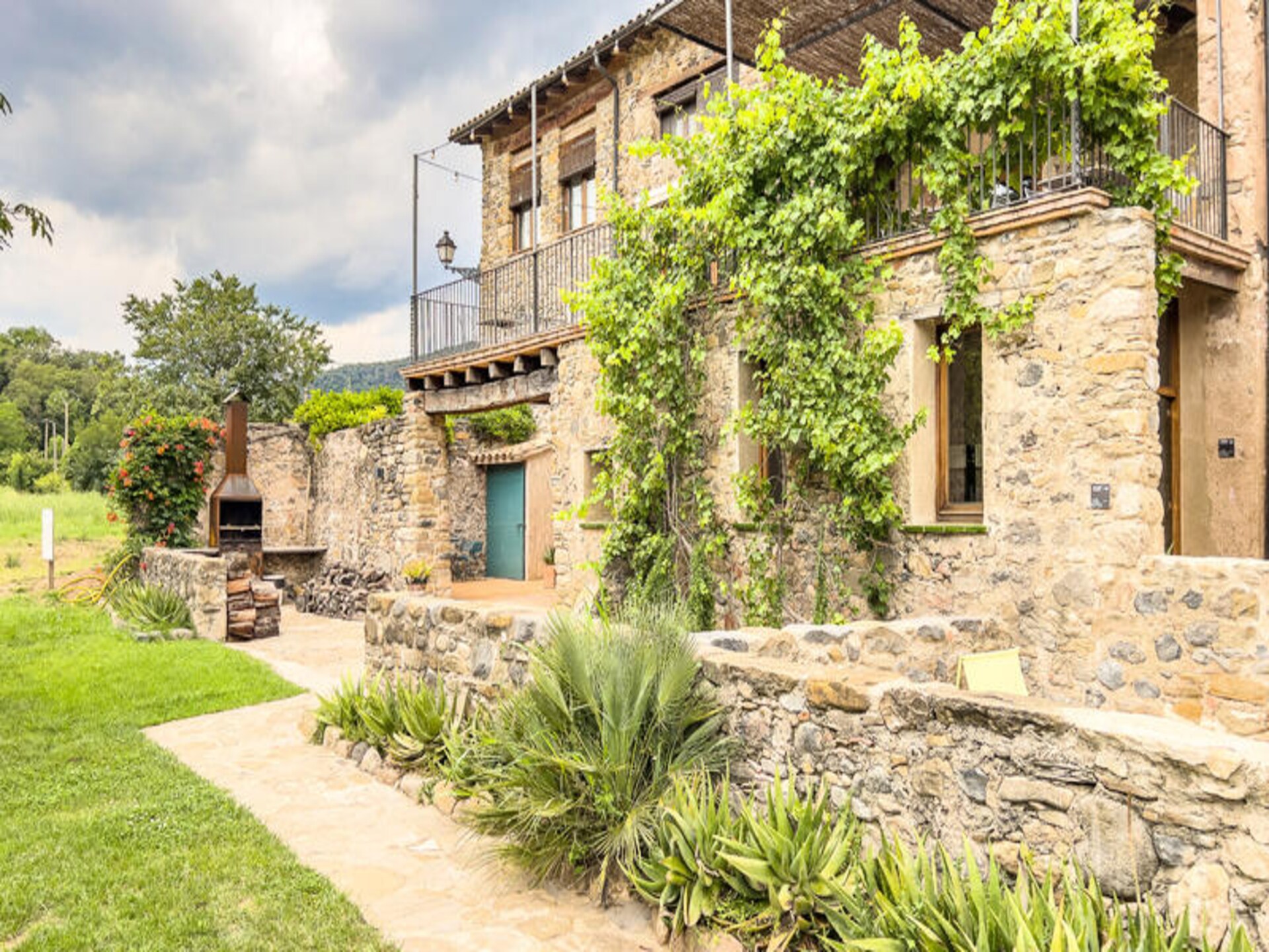 Can Riera de Montagut: Luxe 16e-eeuwse masia voor 16 personen in La Garrotxa - foto 14