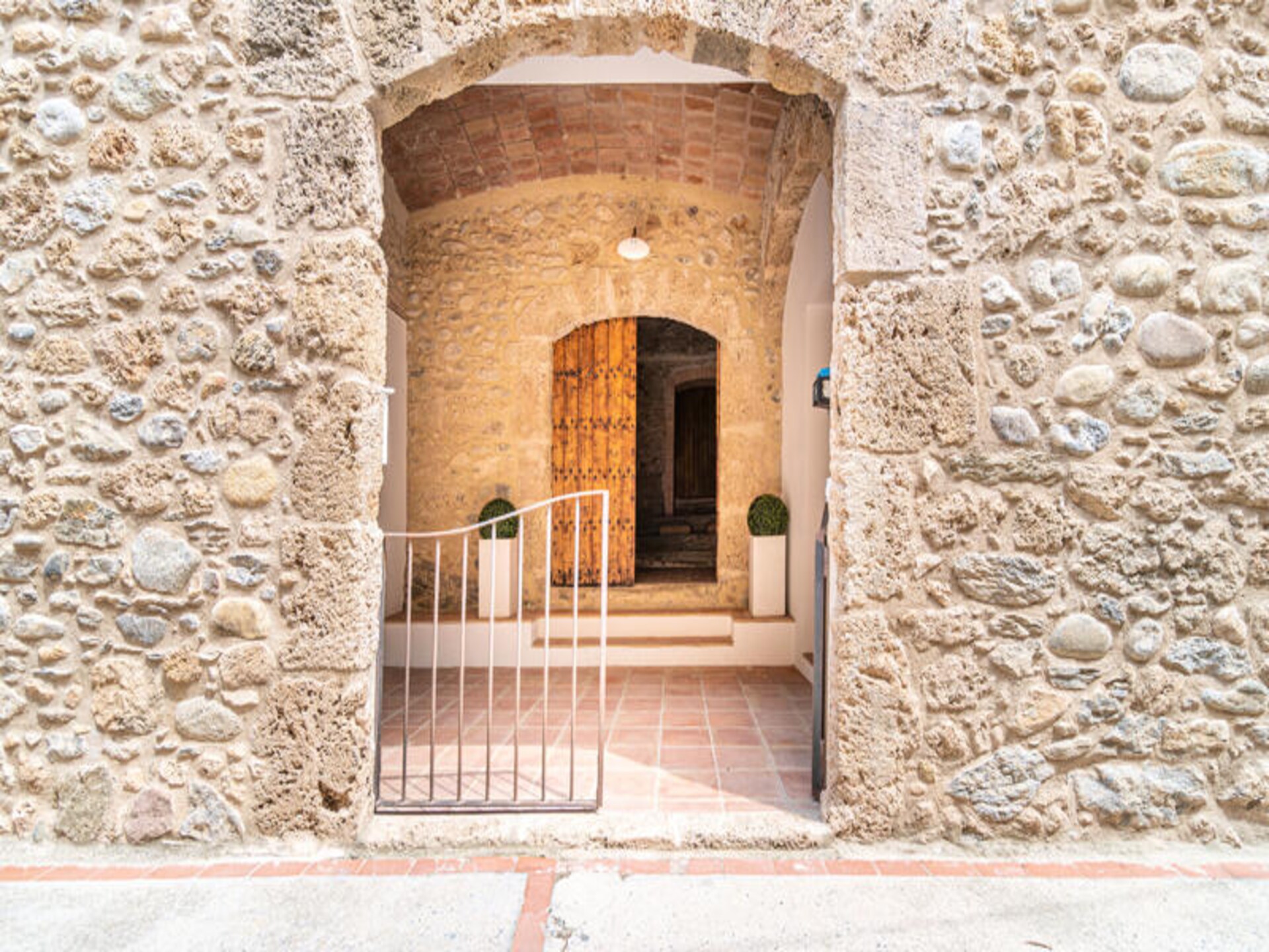 Ruim vakantiehuis voor 8 personen met privézwembad in Les Escaules, Girona - foto 15
