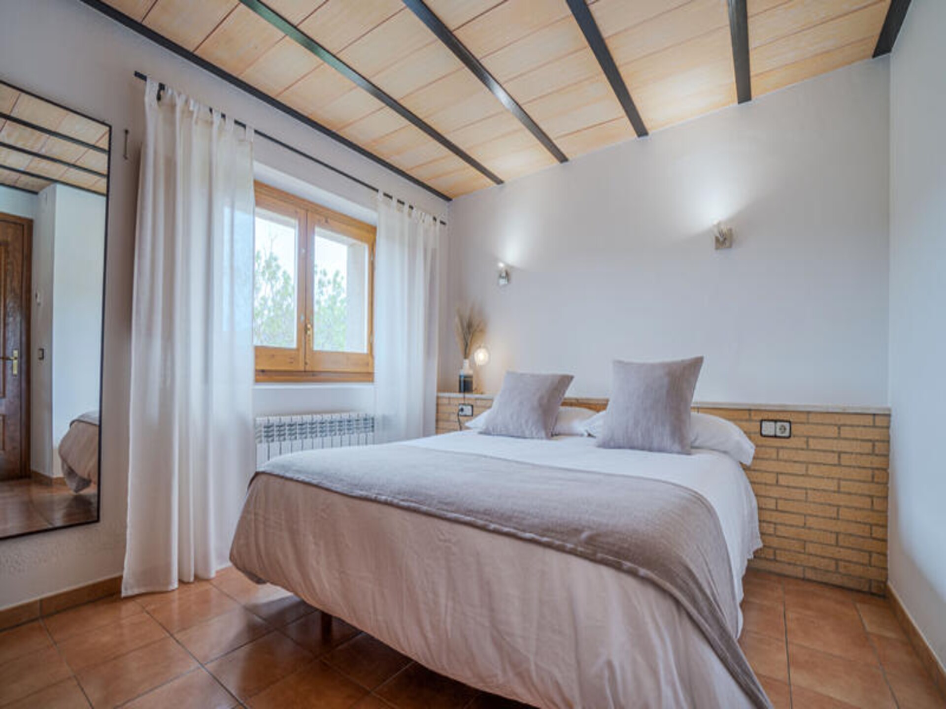 Ruim vakantiehuis voor 8 personen met privézwembad in Les Escaules, Girona - foto 49