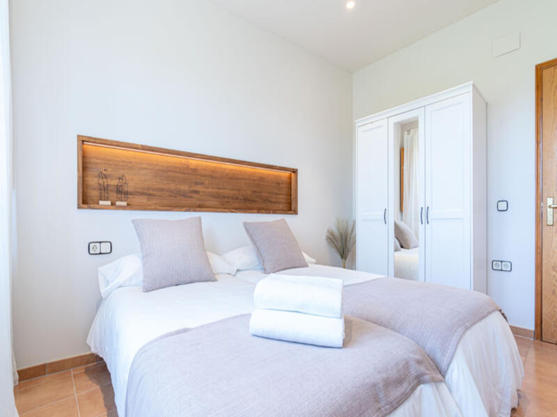 Ruim vakantiehuis voor 8 personen met privézwembad in Les Escaules, Girona - foto 51