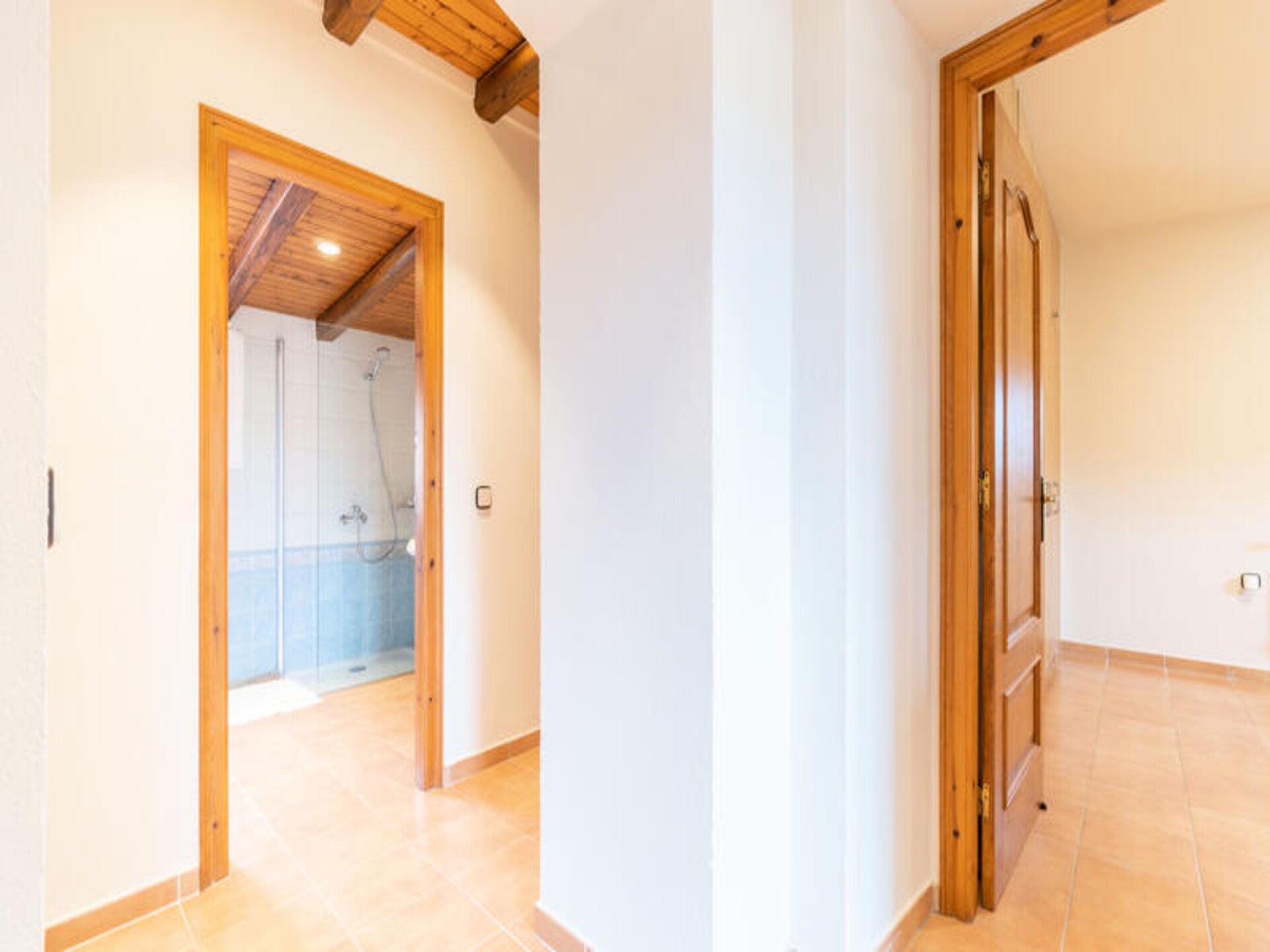 Ruim vakantiehuis voor 8 personen met privézwembad in Les Escaules, Girona - foto 59
