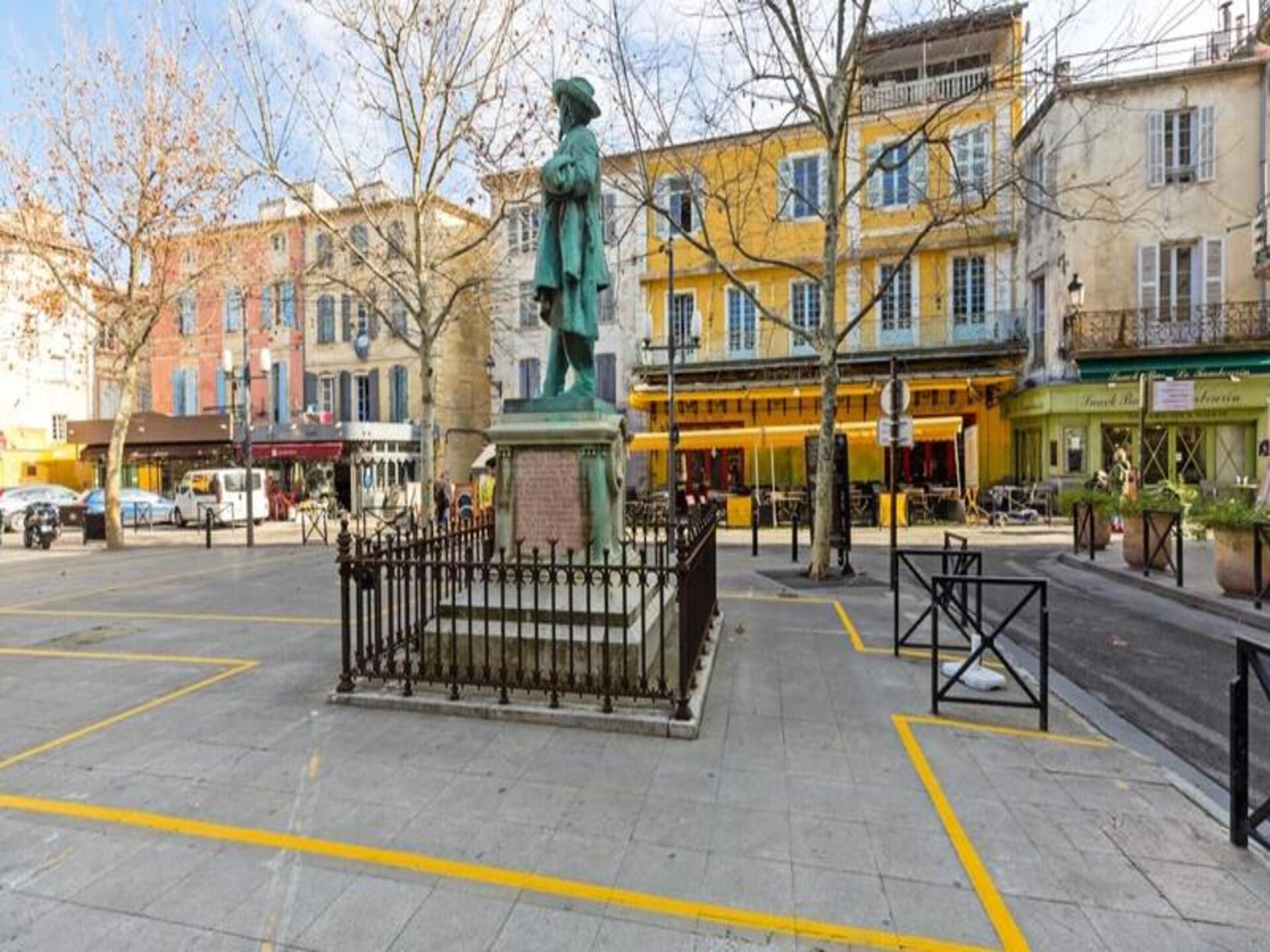Le Van Gogh - 36m² appartement aan voetgangersstraatje Place du Forum - foto 7