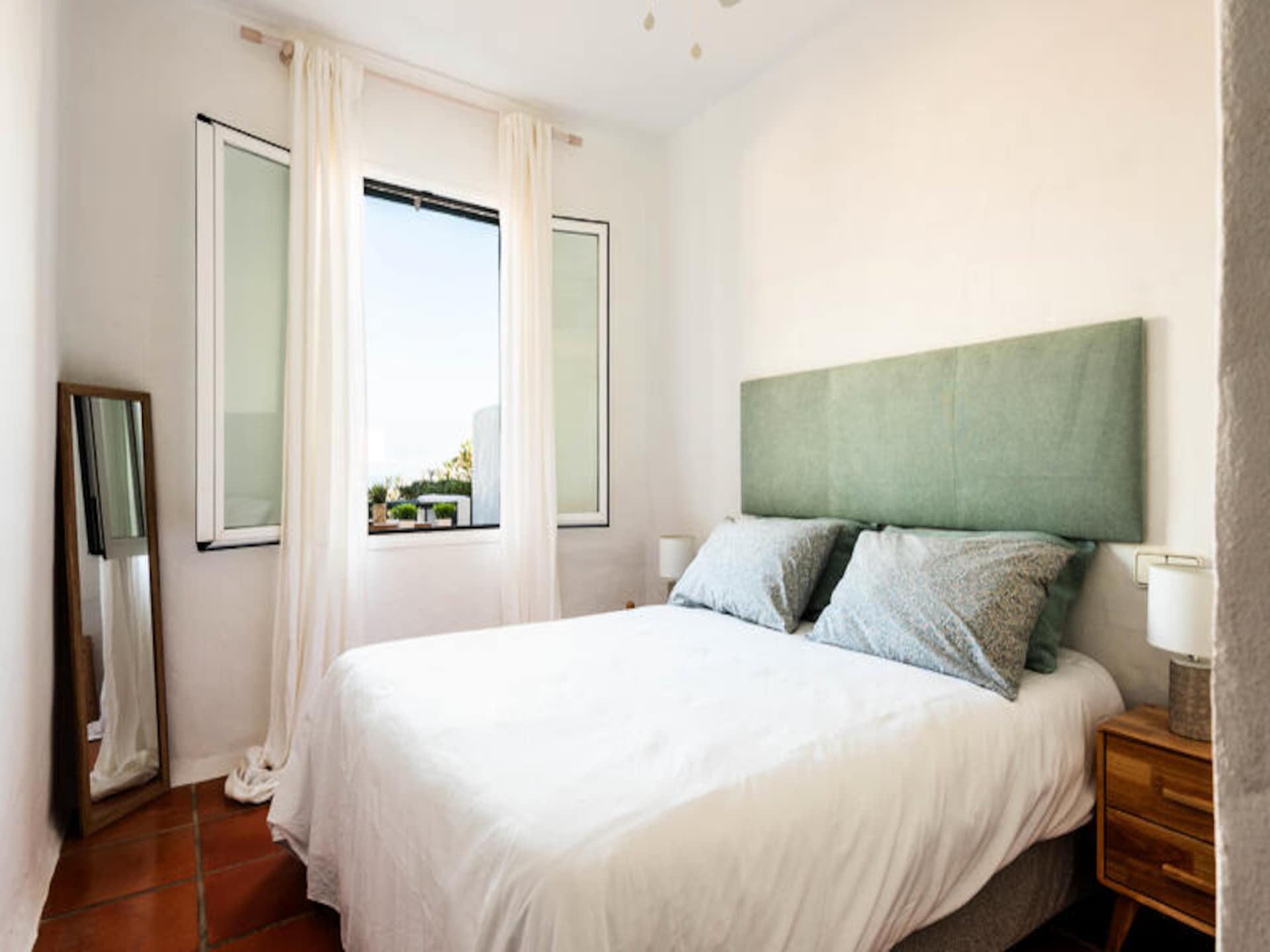 Appartement met zeezicht en zwembad aan de kust van Ciutadella - foto 15