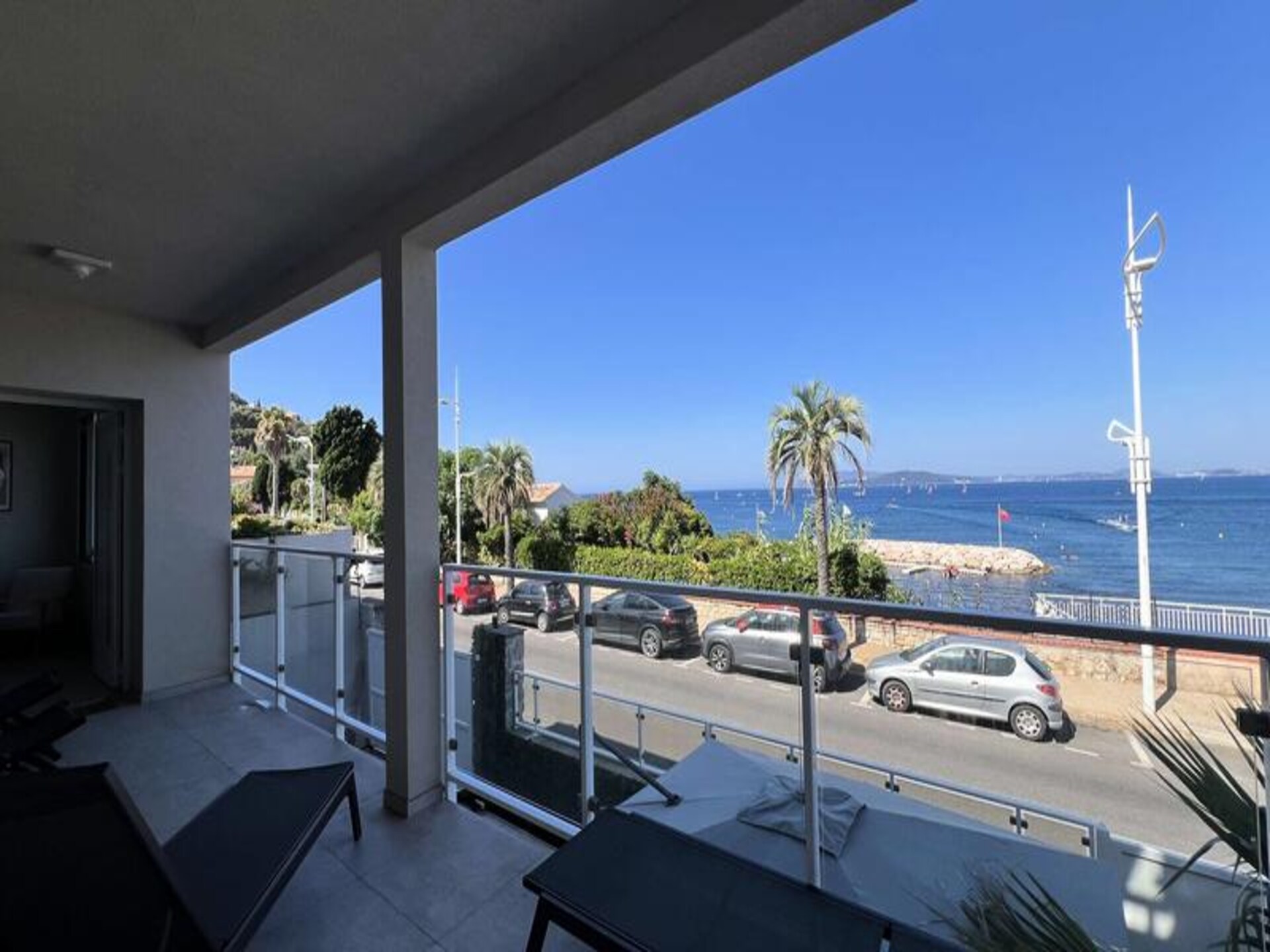 Elegant appartement aan zee in Le Pradet met panoramisch uitzicht op de Middellandse Zee - foto 6