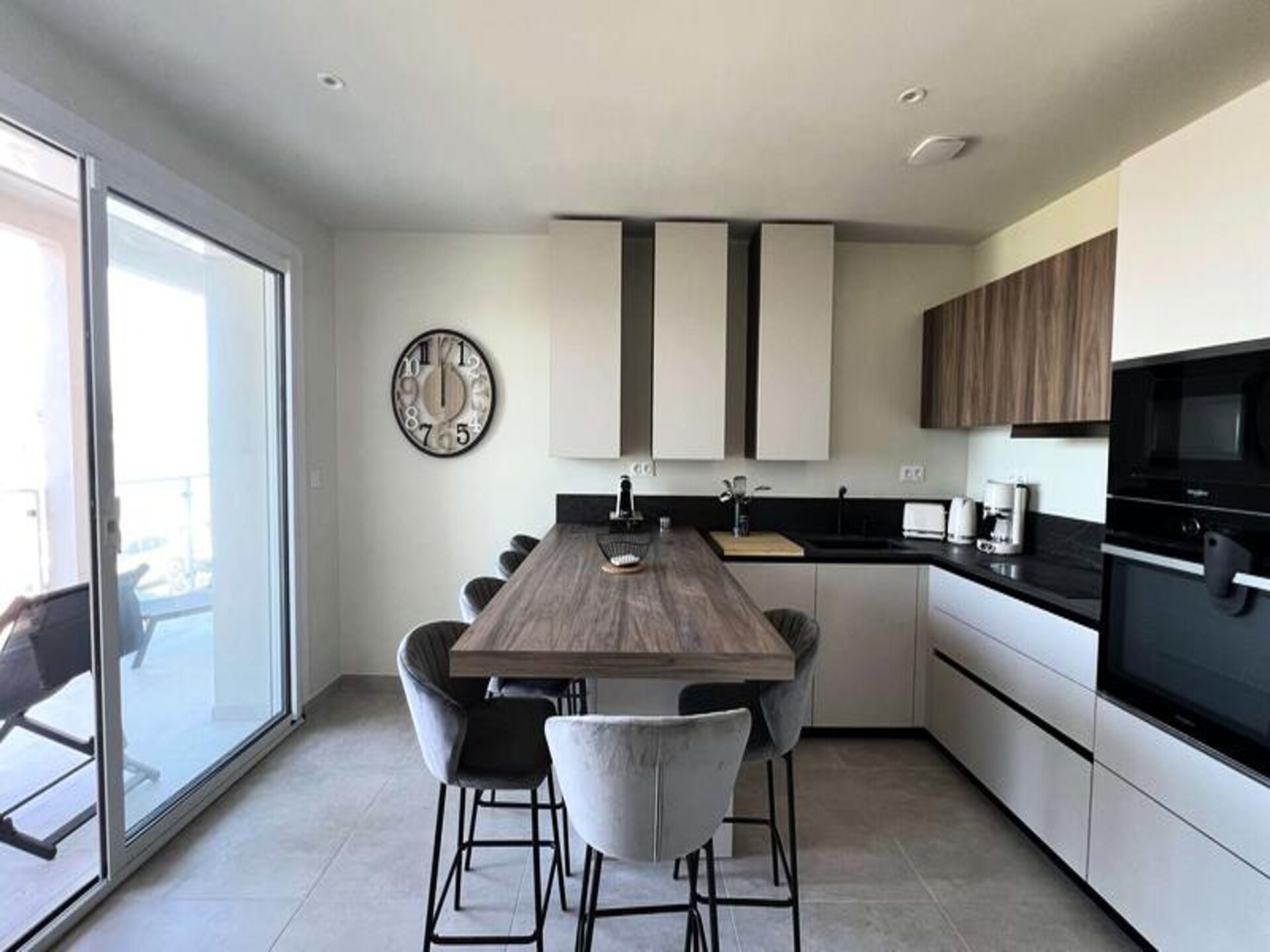 Elegant appartement aan zee in Le Pradet met panoramisch uitzicht op de Middellandse Zee - foto 12