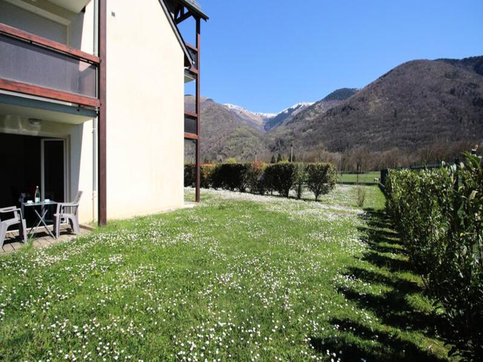 Licht appartement met tuin en uitzicht op de Pyreneeën in Luchon - foto 11