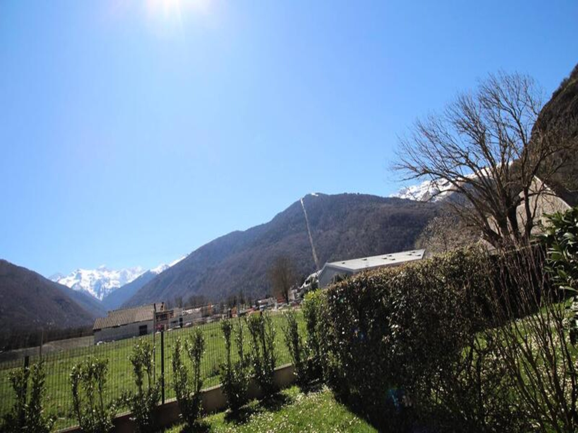 Licht appartement met tuin en uitzicht op de Pyreneeën in Luchon - foto 12