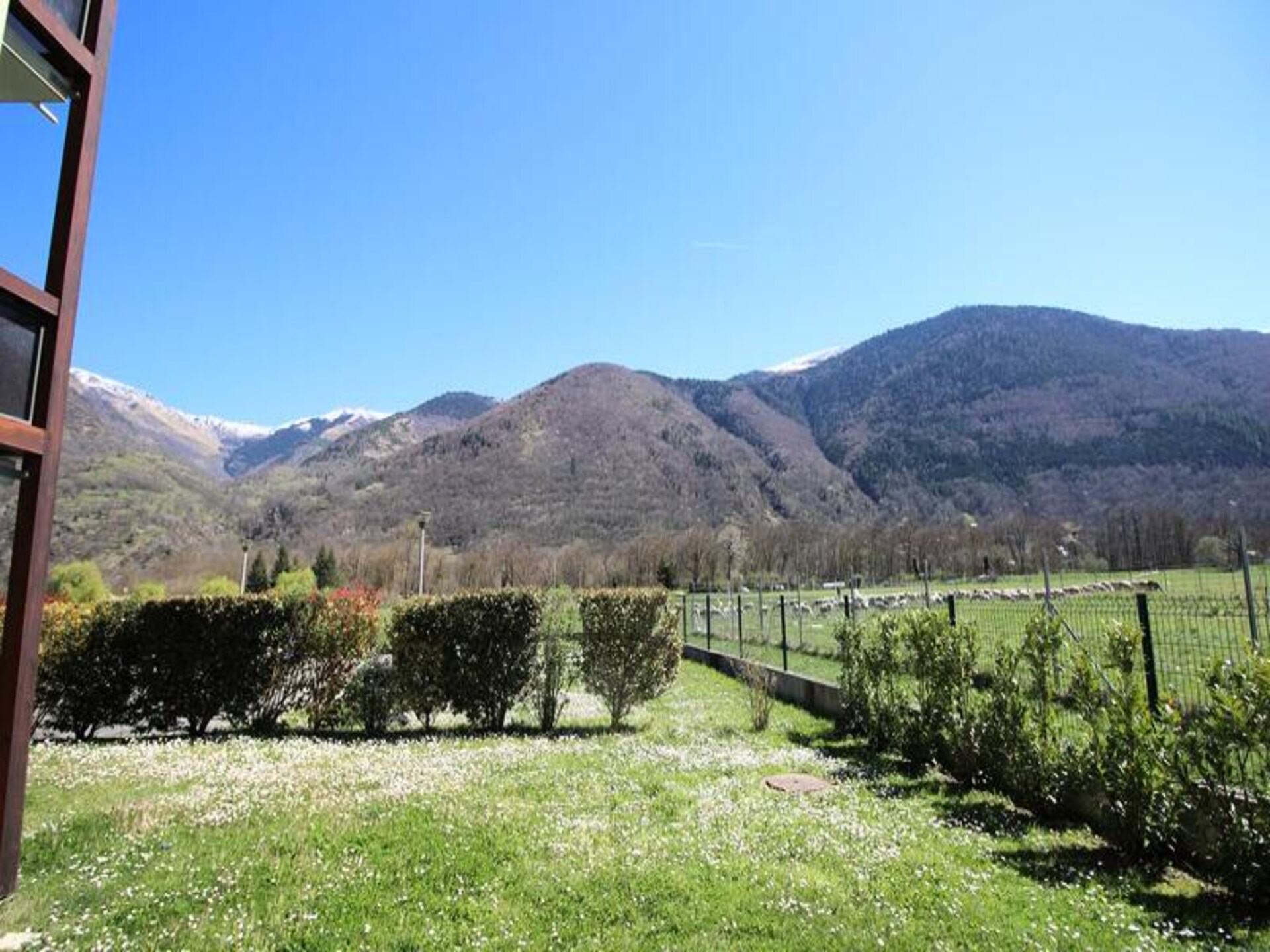 Licht appartement met tuin en uitzicht op de Pyreneeën in Luchon - foto 13