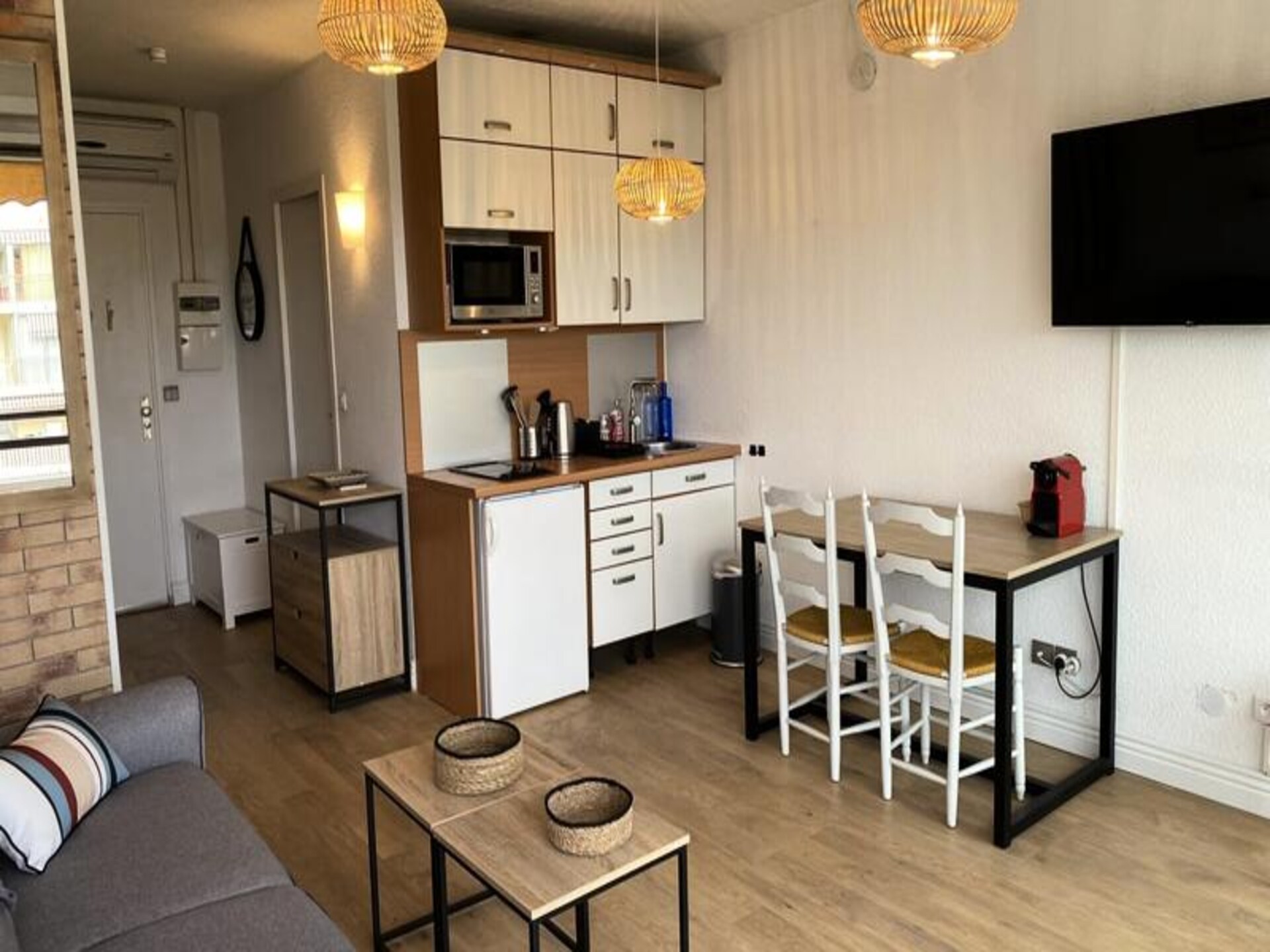 Zonnige studio voor 4 bij de haven en het strand van Saint Laurent du Var - foto 13