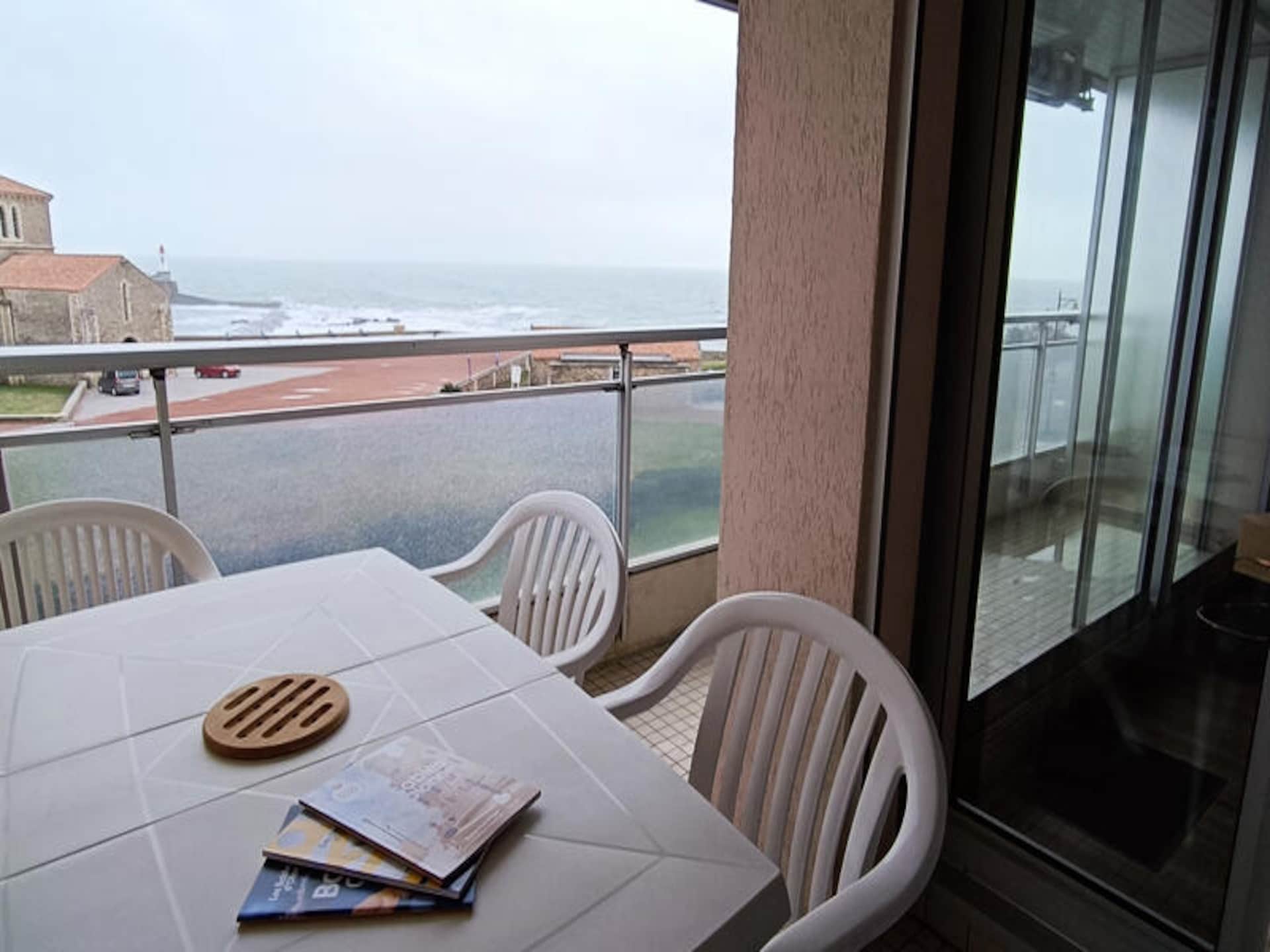 Luxe appartement met panoramisch zeezicht in Les Sables d'Olonne - foto 2