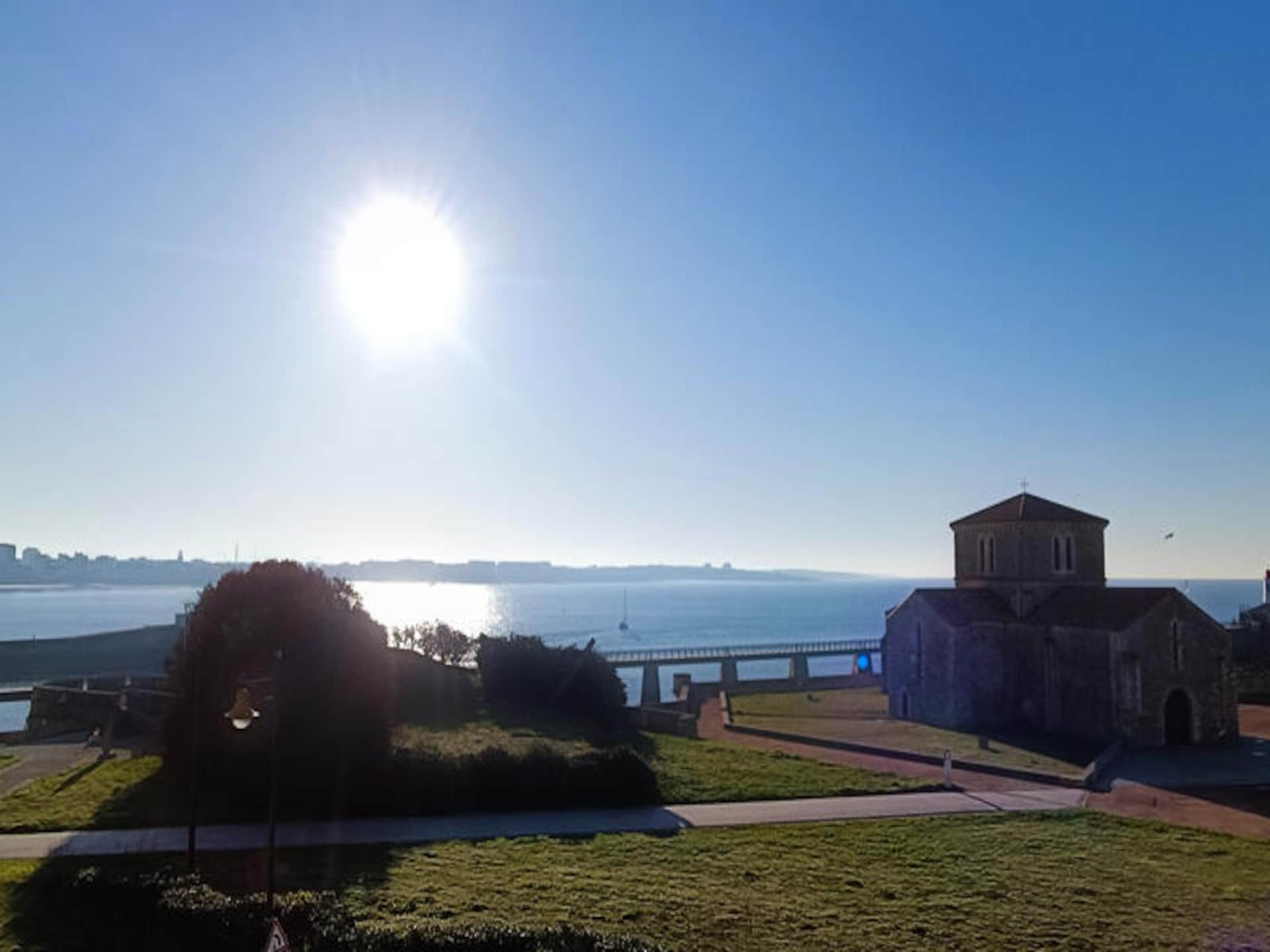 Luxe appartement met panoramisch zeezicht in Les Sables d'Olonne - foto 15
