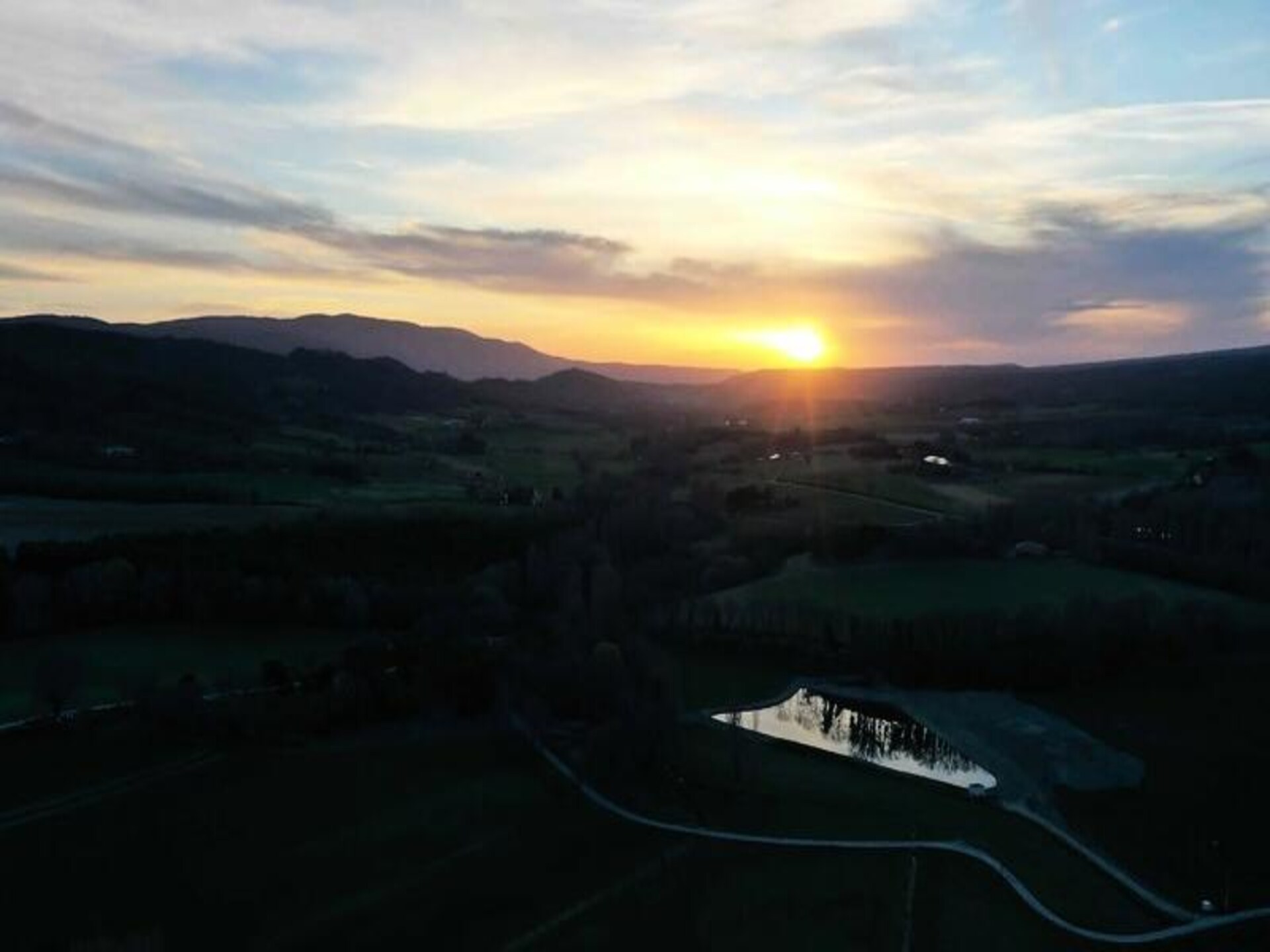 Romantische loft met whirlpool en panoramisch uitzicht in Reillanne - foto 9