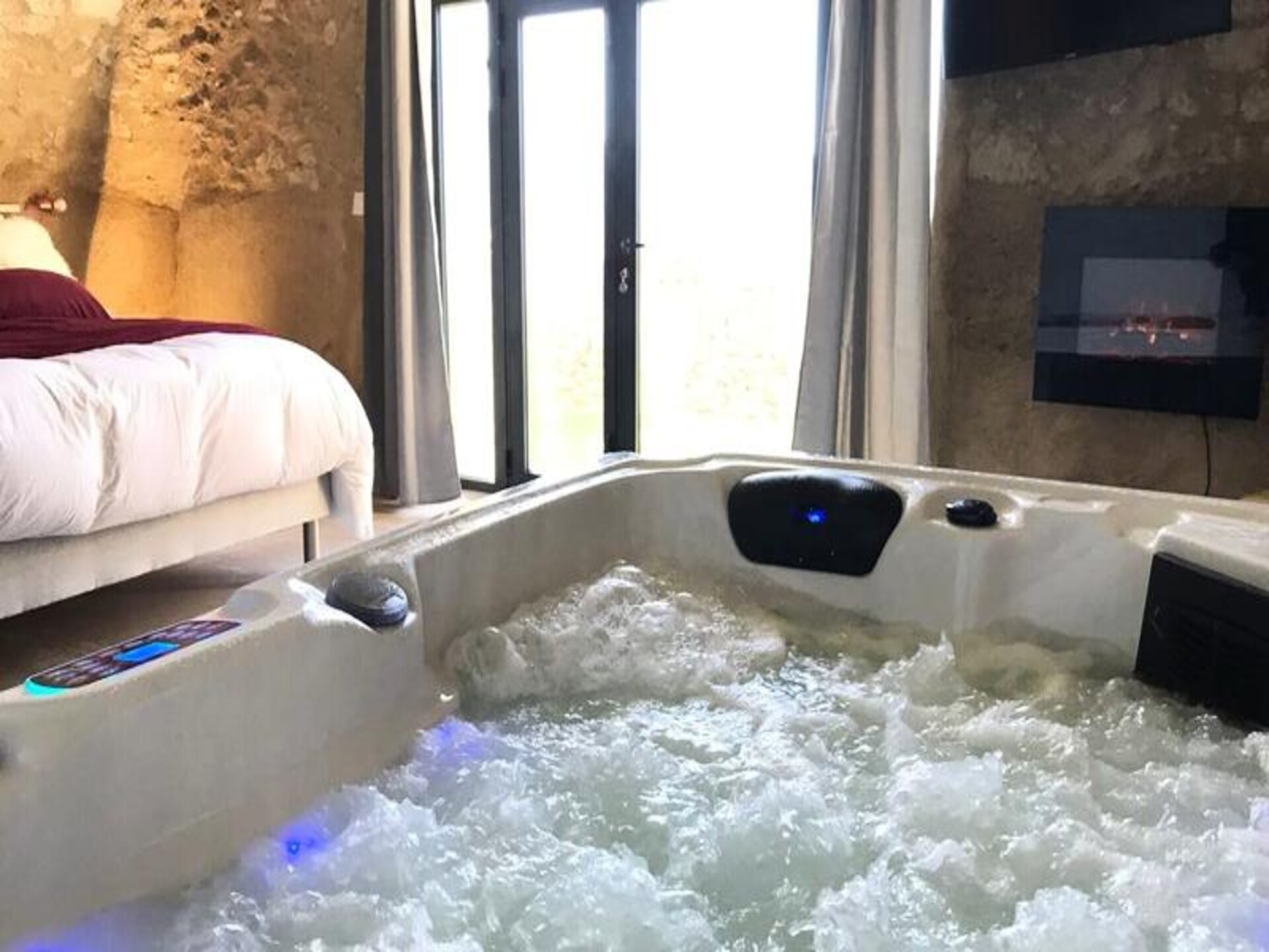 Romantische loft met whirlpool en panoramisch uitzicht in Reillanne - foto 11