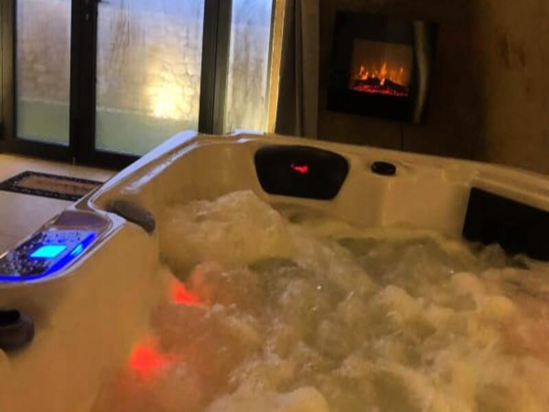 Romantische loft met whirlpool en panoramisch uitzicht in Reillanne - foto 16