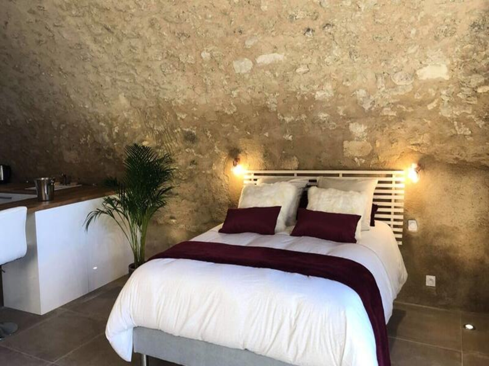 Romantische loft met whirlpool en panoramisch uitzicht in Reillanne - foto 26