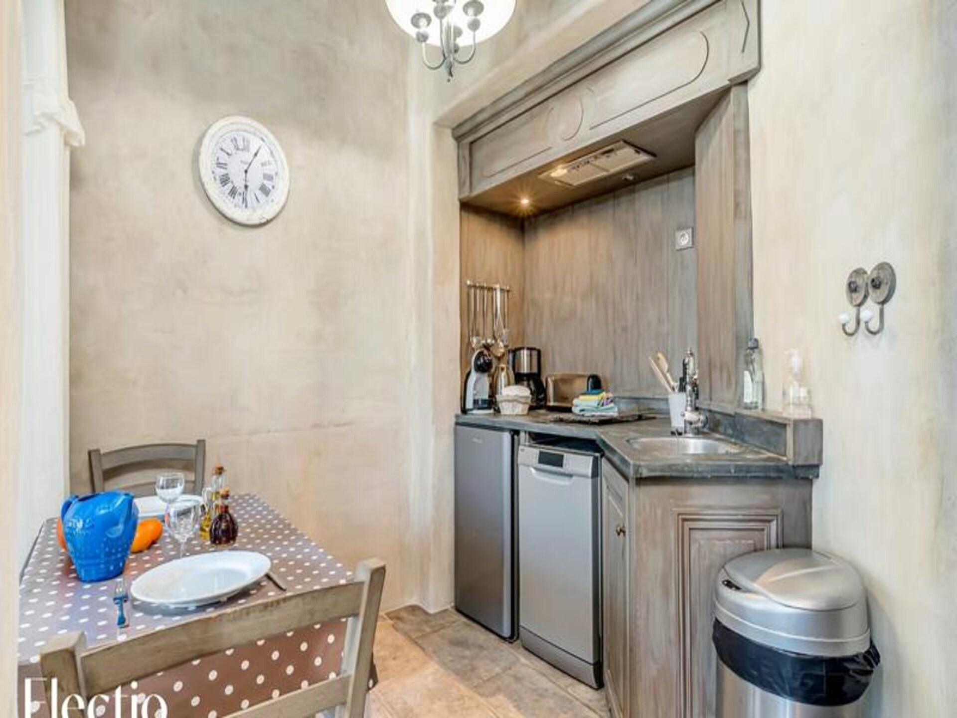 Romantisch appartement met panoramisch uitzicht in Oppède, Provence - foto 9