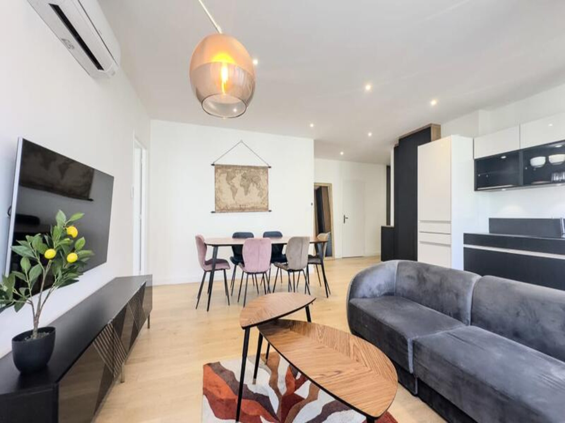 Gerenoveerd appartement met balkon in hartje Grenoble, vlakbij station - foto 3