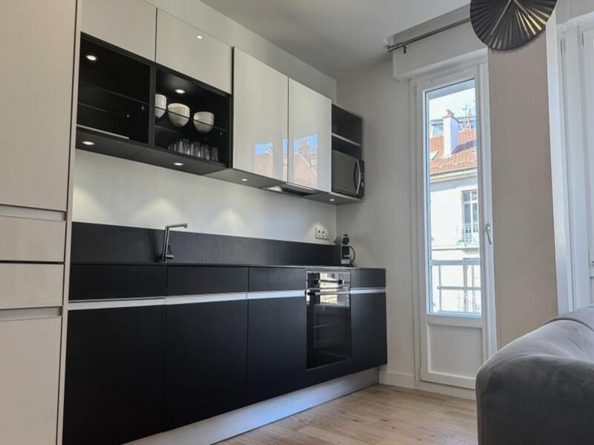 Gerenoveerd appartement met balkon in hartje Grenoble, vlakbij station - foto 8