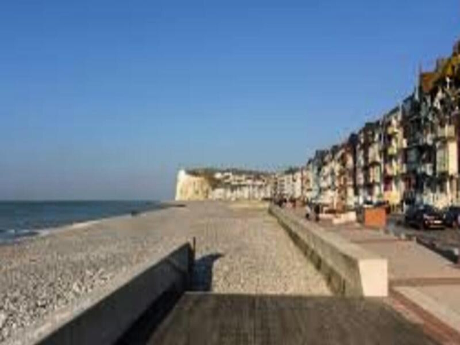 Licht appartement met panoramisch zeezicht en balkon in Mers-les-Bains - foto 17