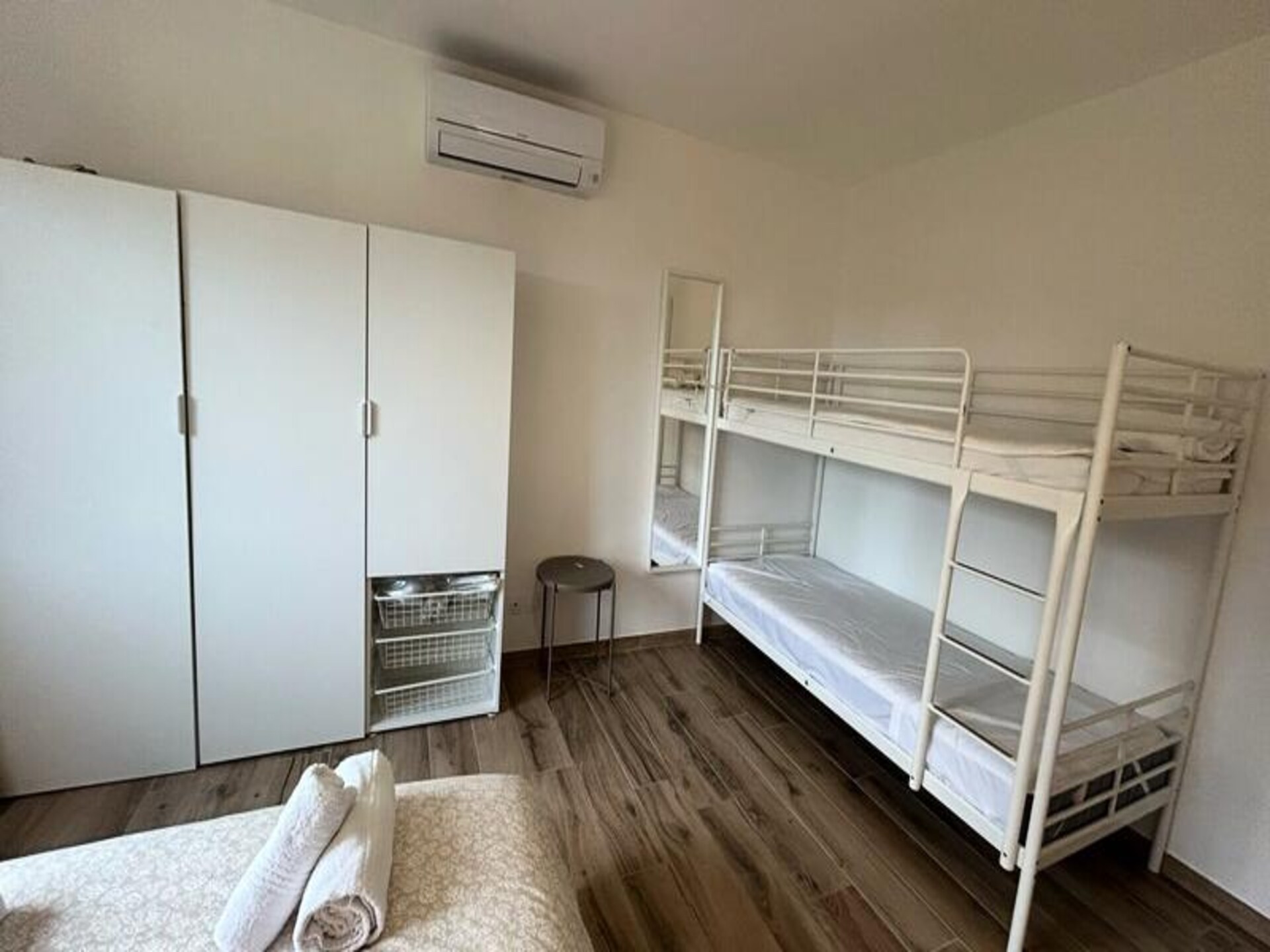 Licht appartement bij strand Bormes-les-Mimosas, airco & parkeren - foto 8