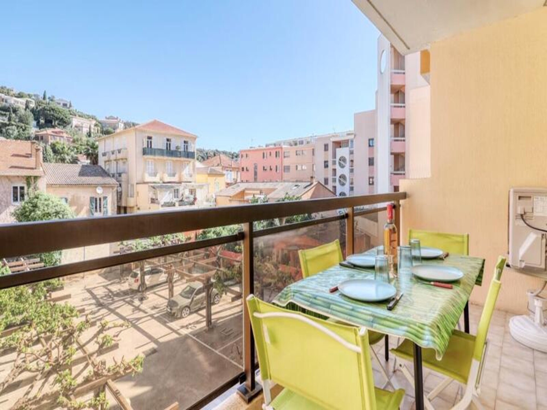 Knus appartement in Le Lavandou met airco, op 200 meter van het strand - foto 2