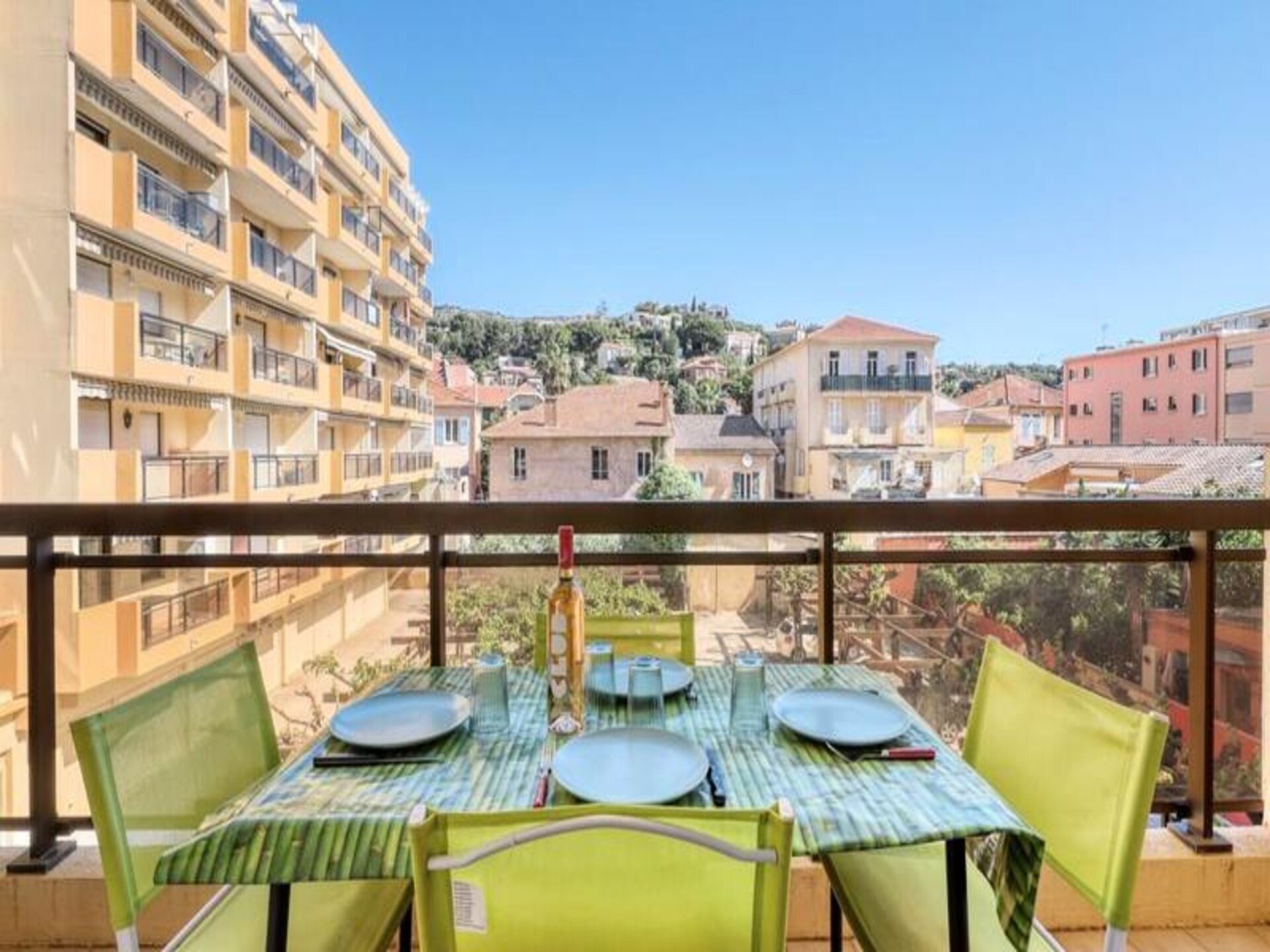 Knus appartement in Le Lavandou met airco, op 200 meter van het strand - foto 7