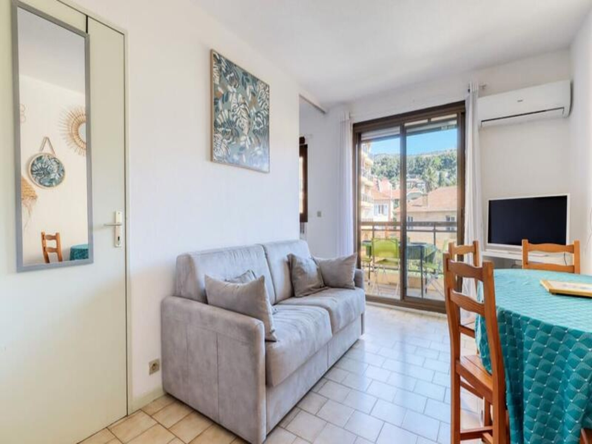 Knus appartement in Le Lavandou met airco, op 200 meter van het strand - foto 9