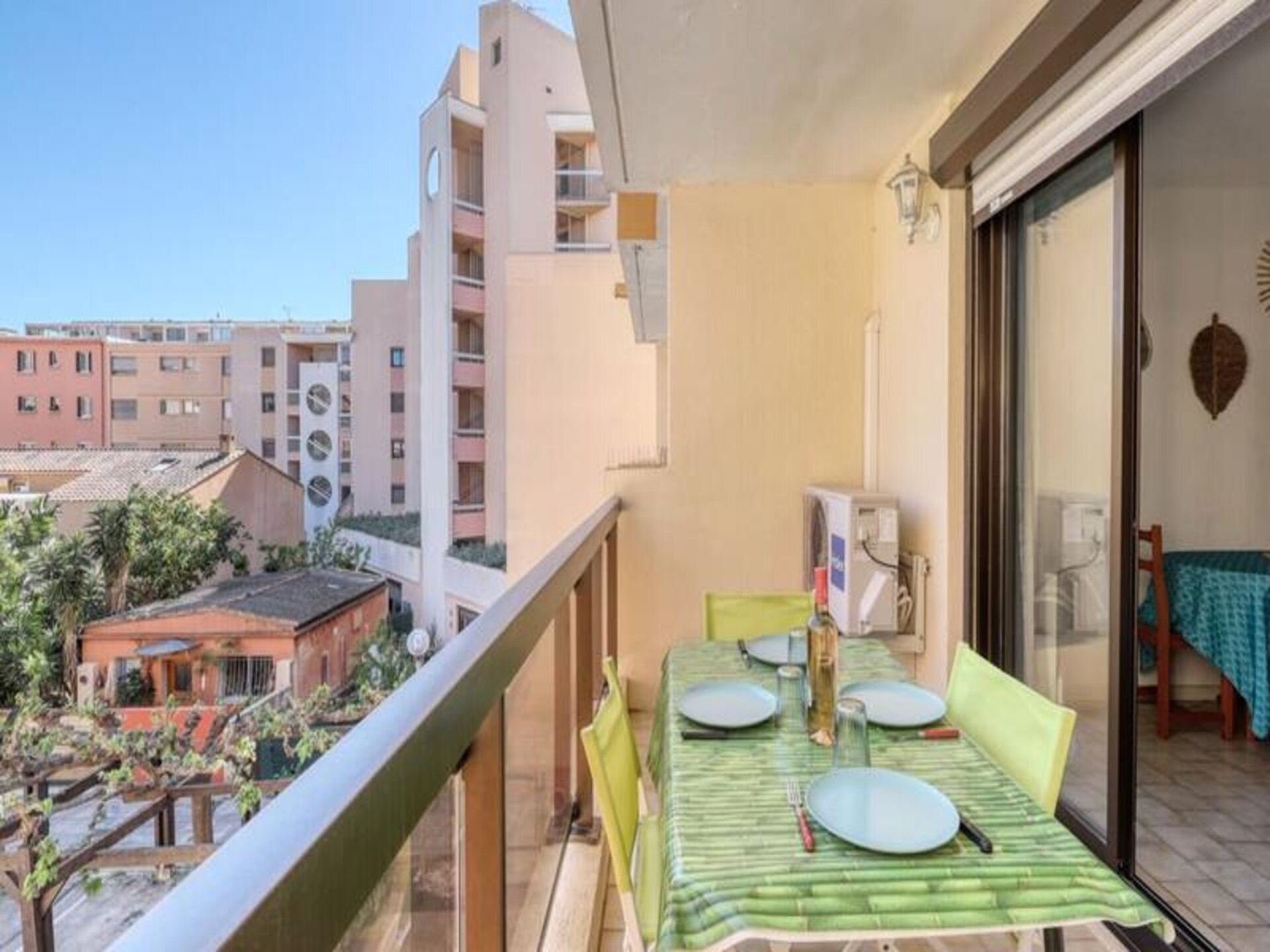 Knus appartement in Le Lavandou met airco, op 200 meter van het strand - foto 12