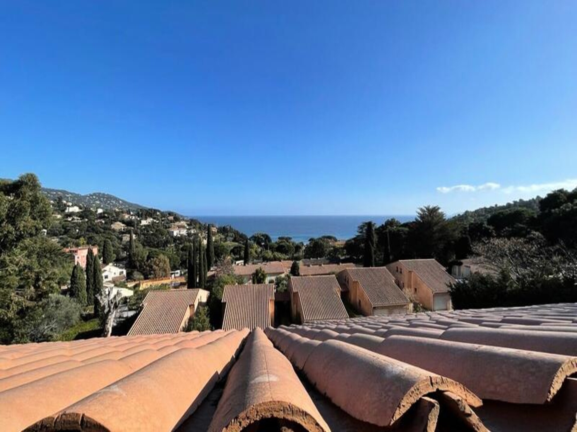 Duplex met panoramisch zeezicht in Le Lavandou, vlakbij Pramousquier - foto 11