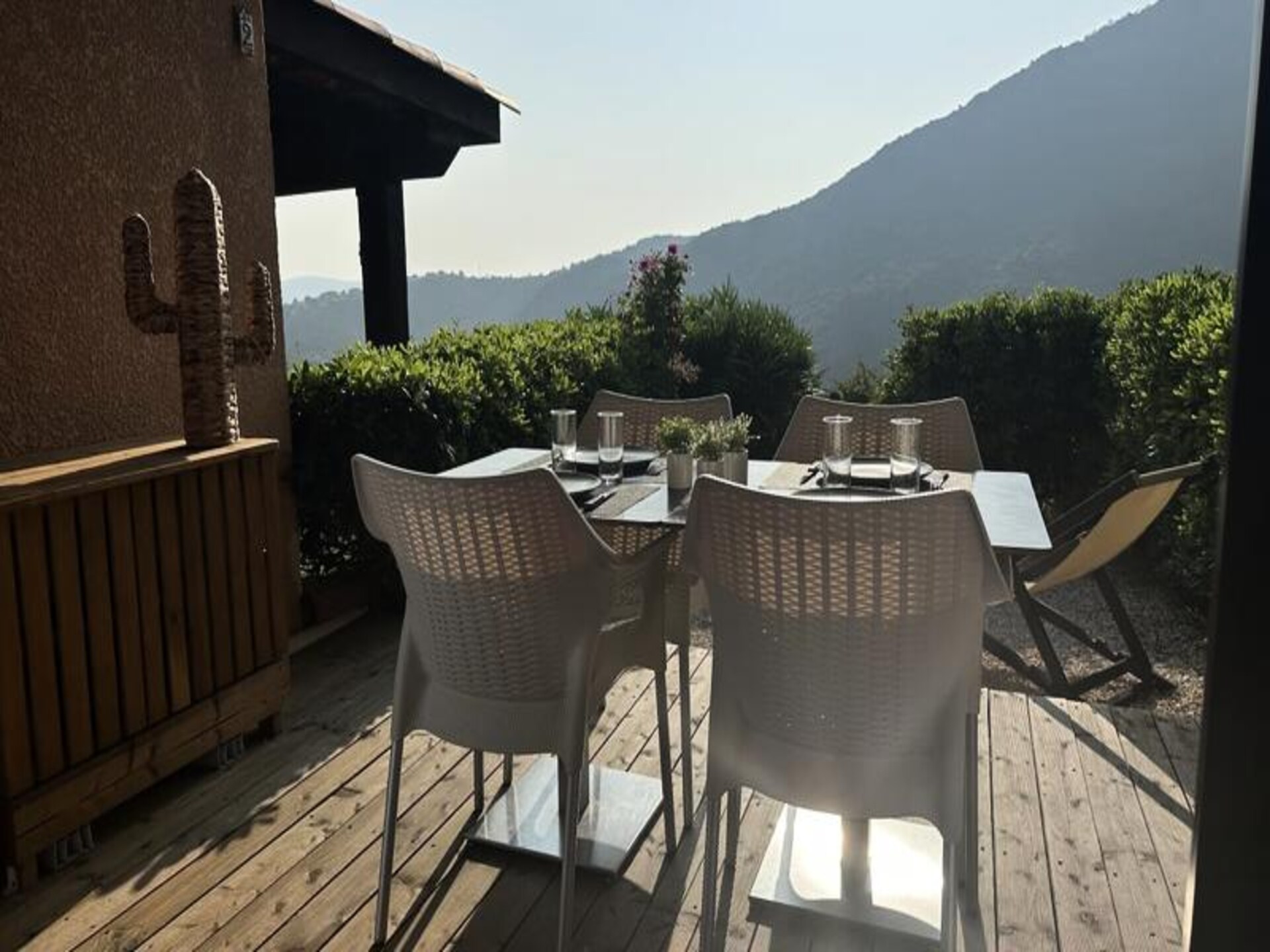 Zeezicht appartement in Le Lavandou met terras en airconditioning - foto 4