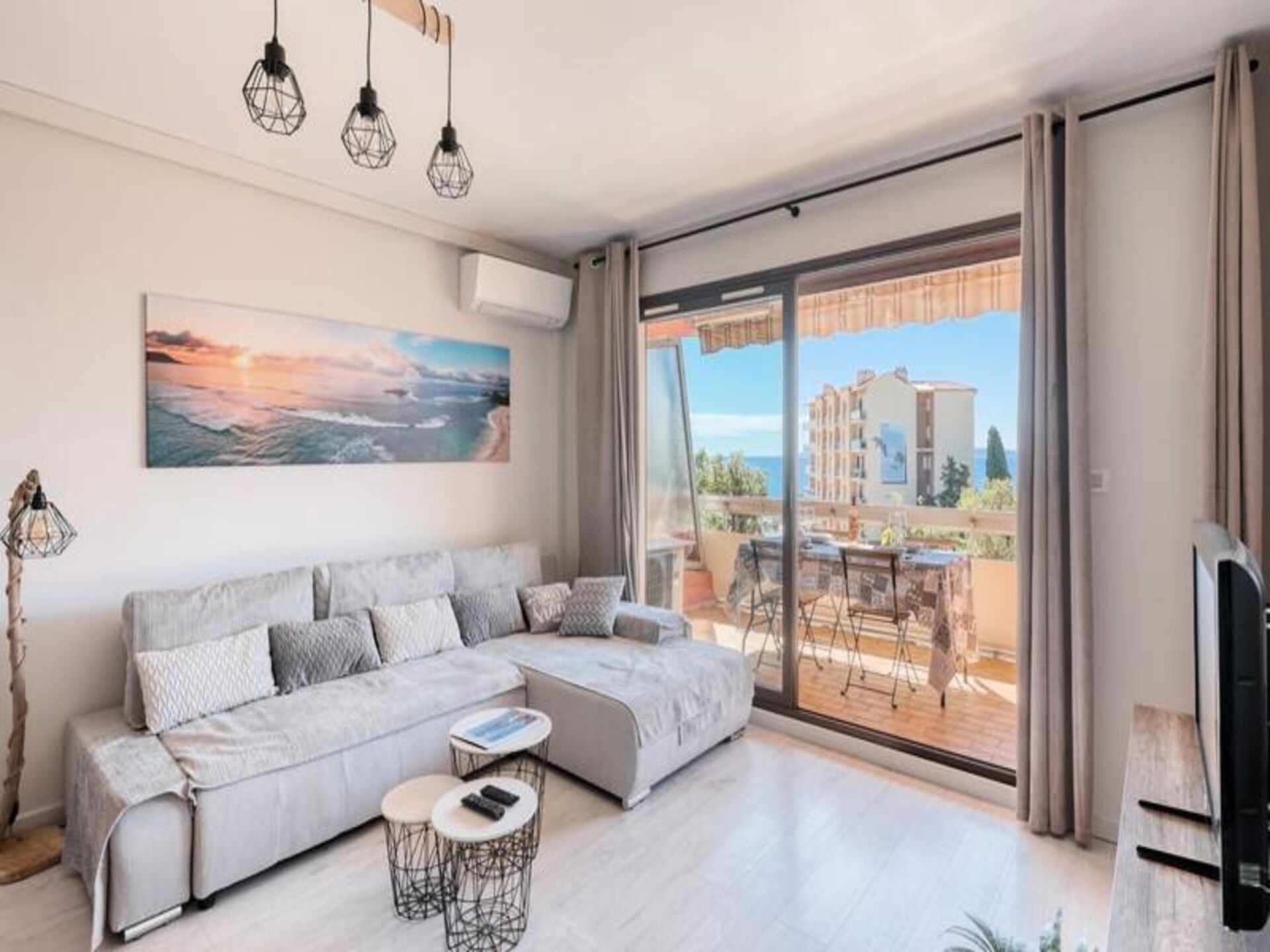 Le Diamant du Soleil: Nieuw appartement met zeezicht in centrum Le Lavandou - foto 2
