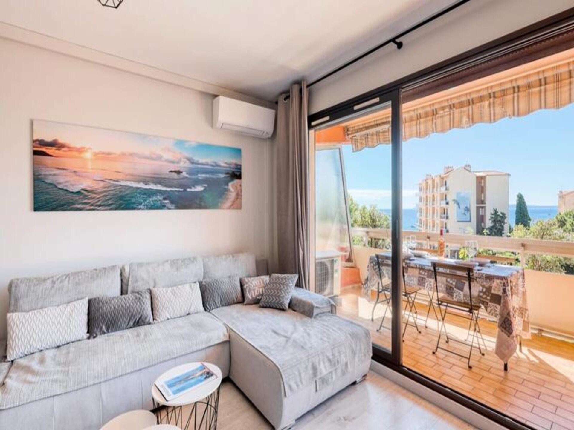 Le Diamant du Soleil: Nieuw appartement met zeezicht in centrum Le Lavandou - foto 7