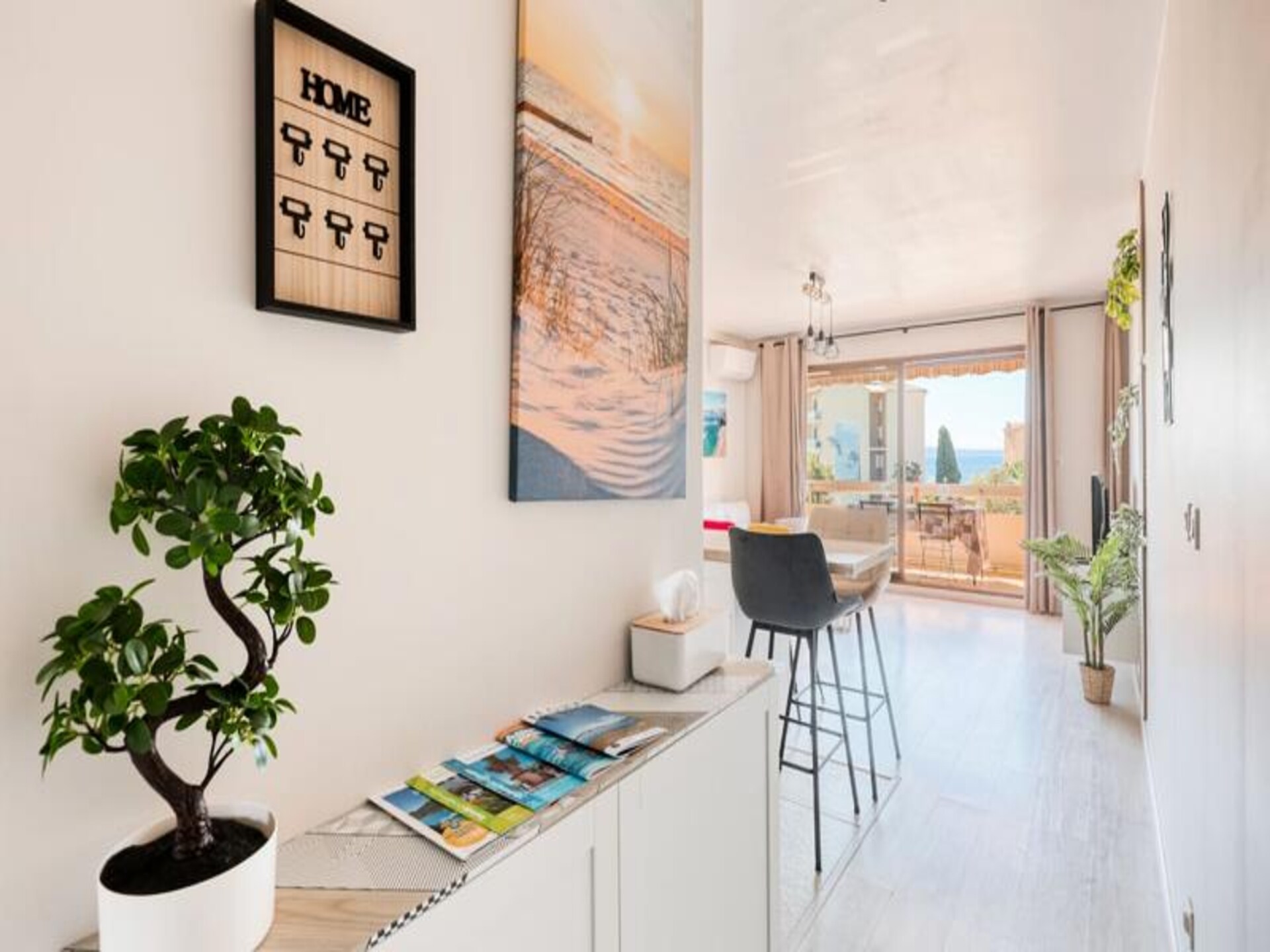 Le Diamant du Soleil: Nieuw appartement met zeezicht in centrum Le Lavandou - foto 15