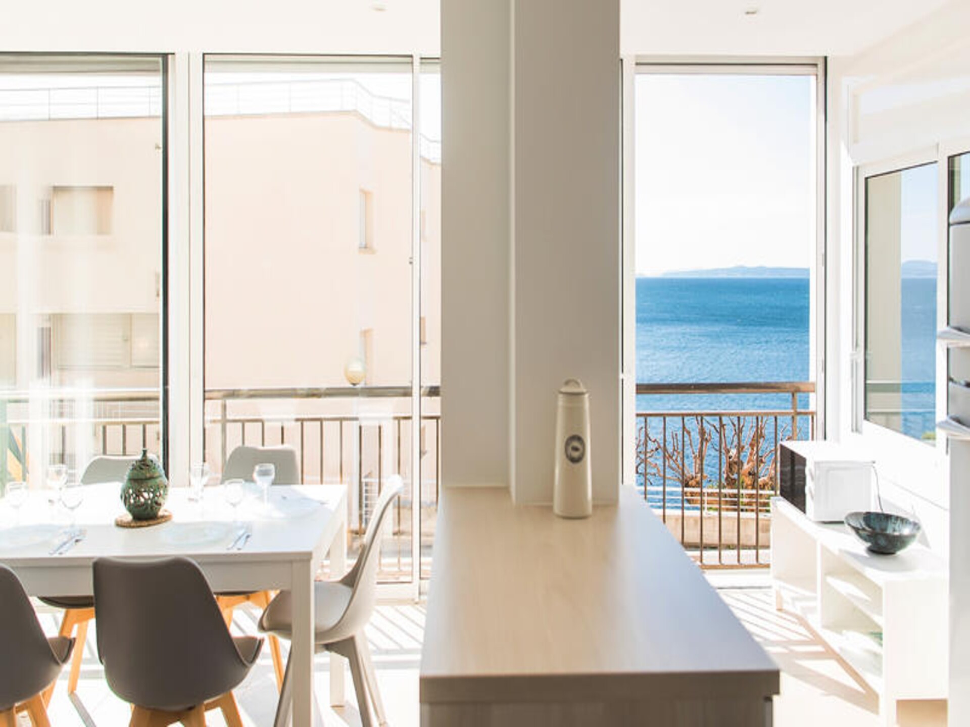 Zonnig appartement aan de kust van Roses met privéterras en zeezicht - foto 18