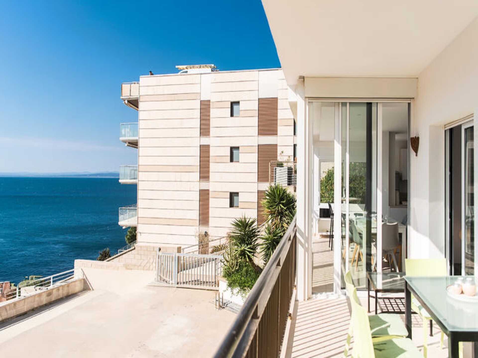 Zonnig appartement aan de kust van Roses met privéterras en zeezicht - foto 23