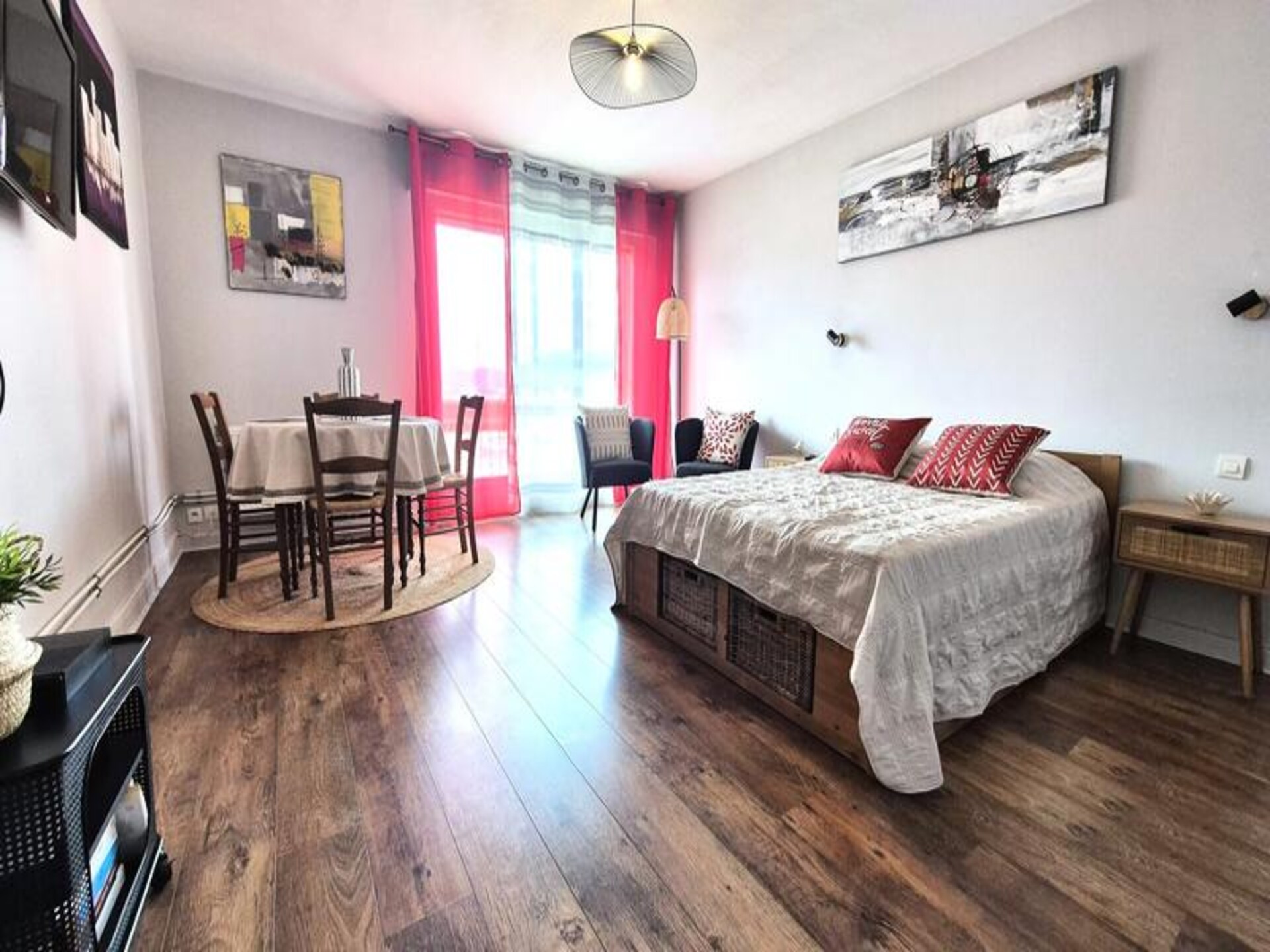 Elegant appartement met balkon op het westen nabij het meer van Bourget - foto 1