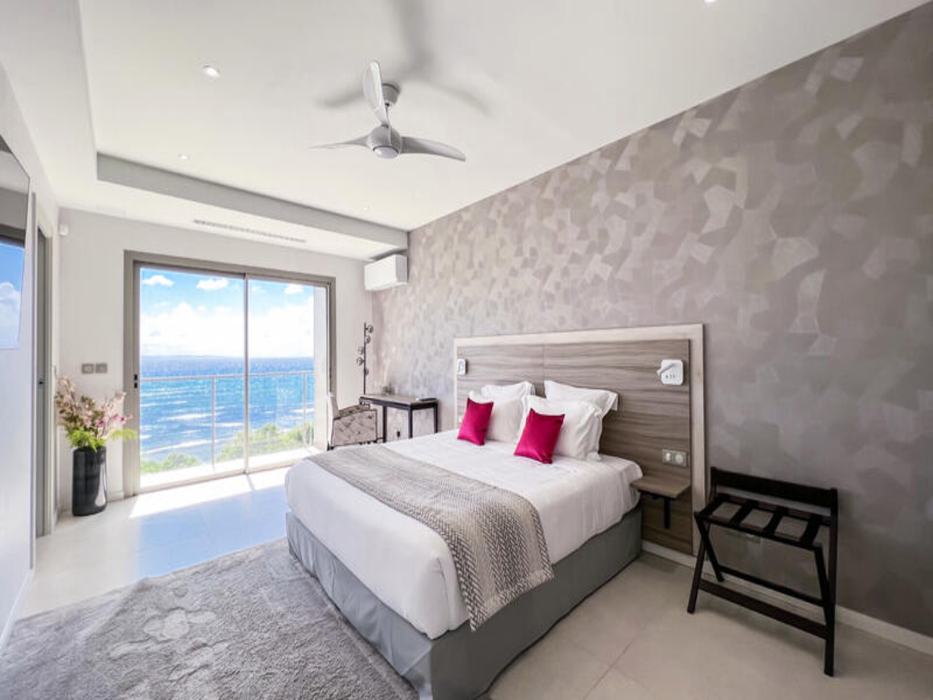 Villa Corail Bleu: Luxe appartement direct aan zee in Saint-François - foto 11