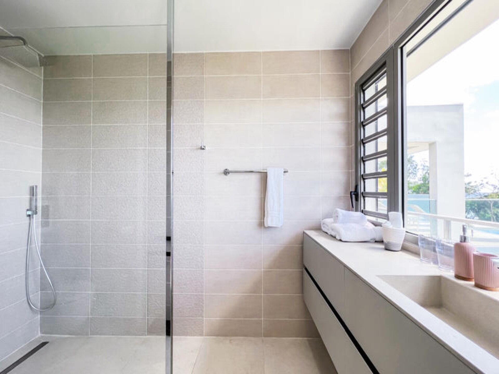 Villa Corail Bleu: Luxe appartement direct aan zee in Saint-François - foto 13