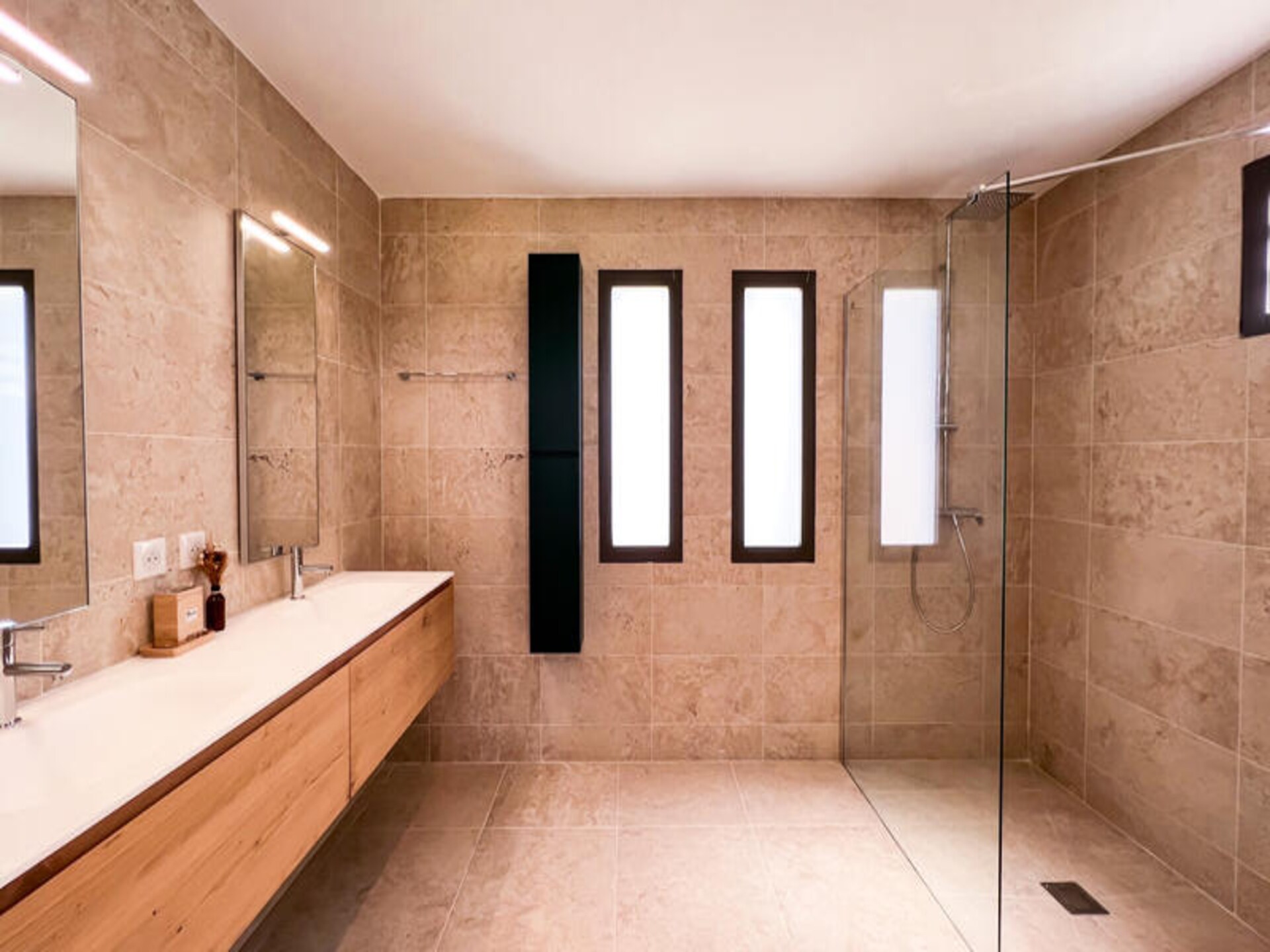 Villa Kaïa Bleu: Luxe 4-suite villa met zwembad in Saint-François - foto 19