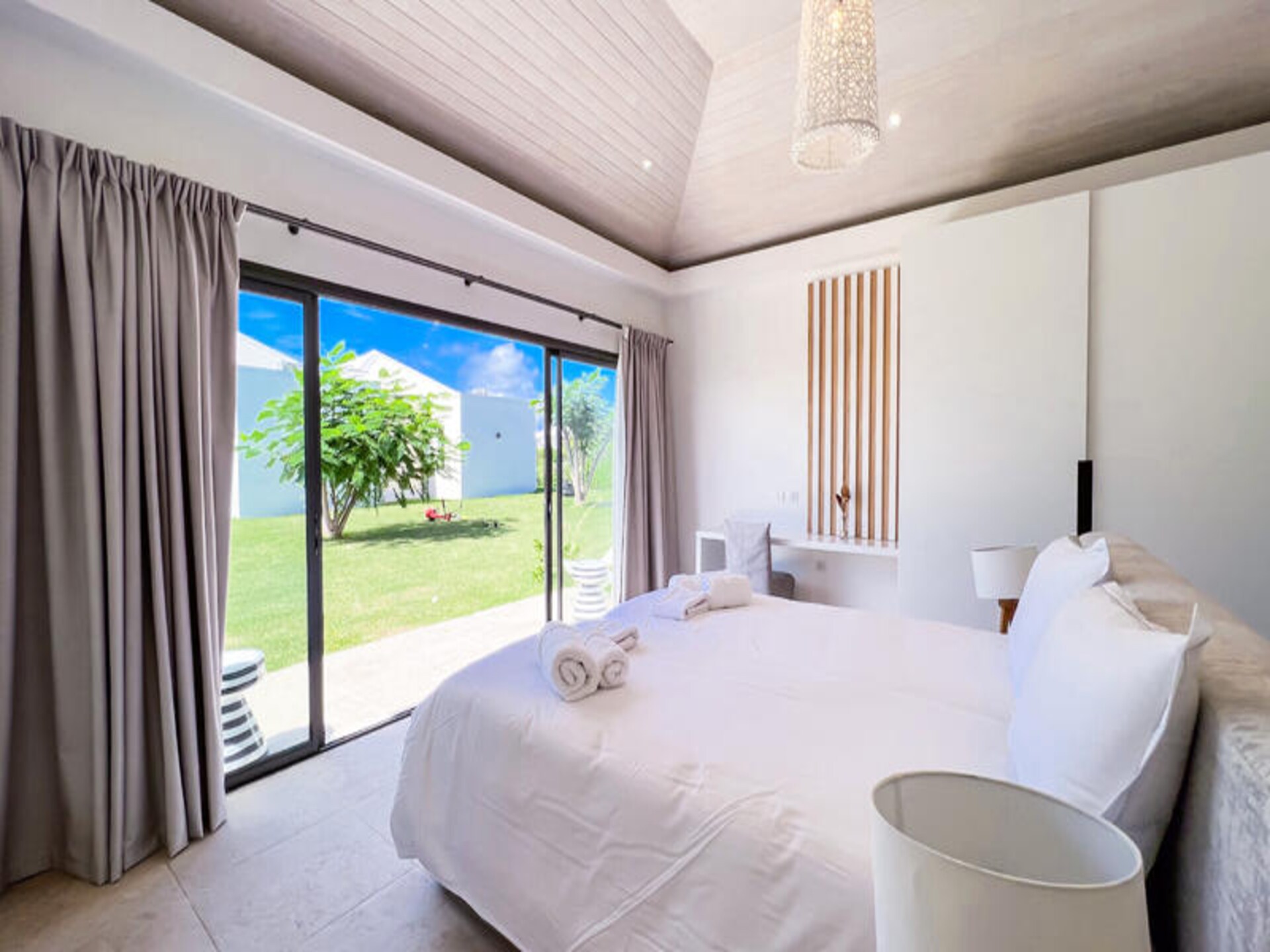 Luxe villa met privézwembad en zeezicht in Saint-François - foto 24