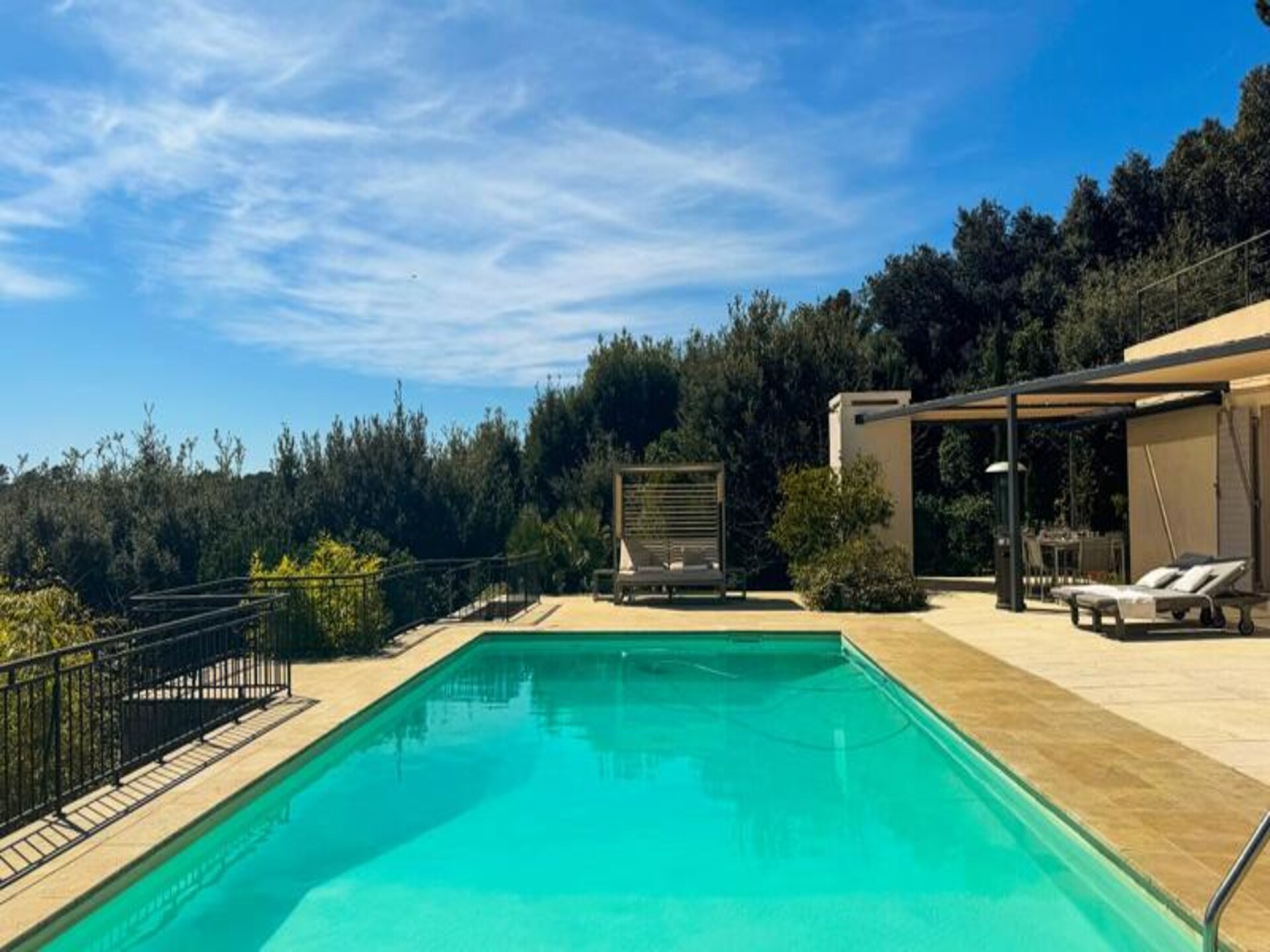 Luxe villa voor 8 in Montauroux met privézwembad, tennisbaan en bergzicht - foto 37