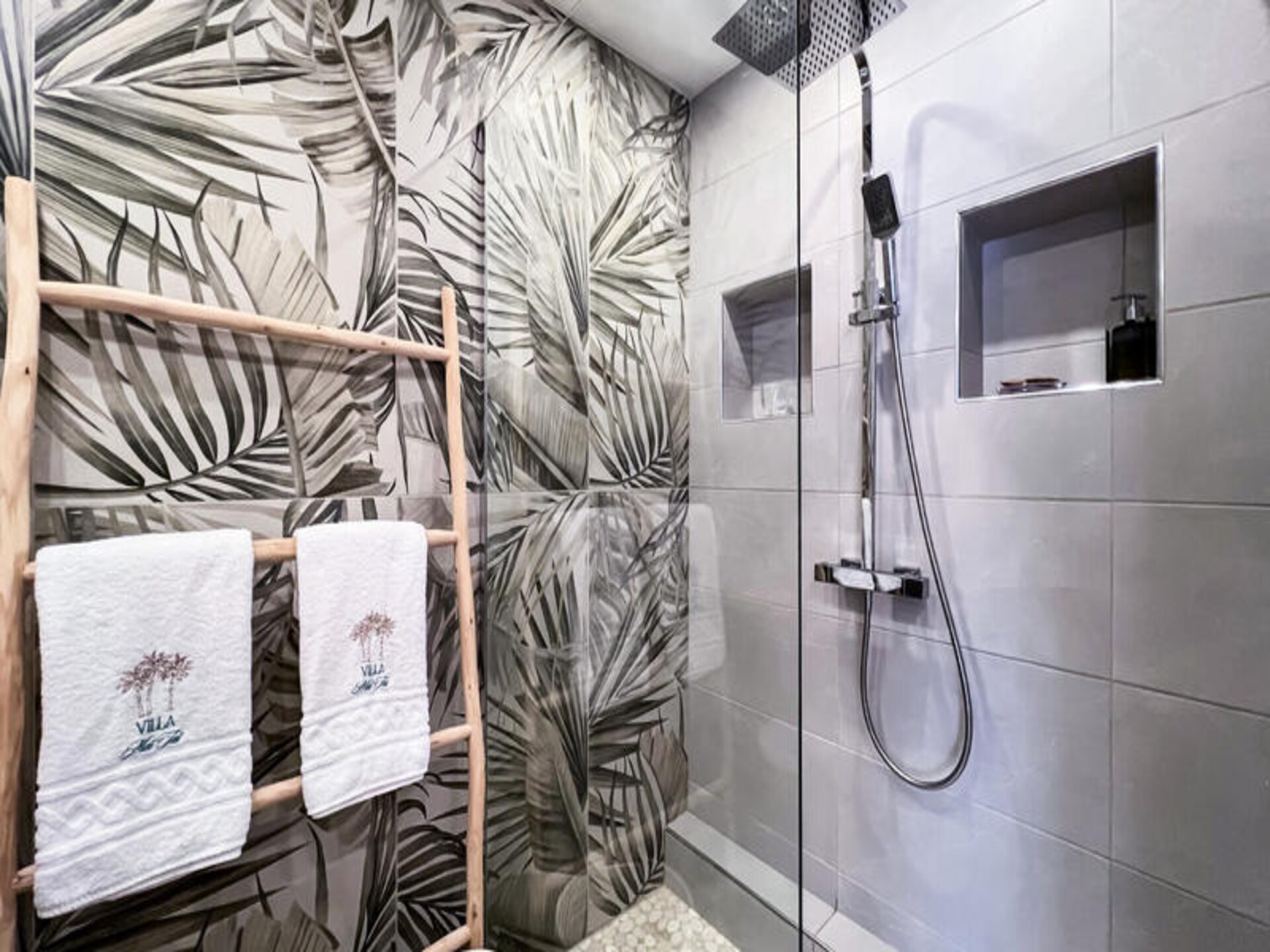 Villa La Perle des Saintes: luxe appartement aan het water op Terre-de-Haut - foto 37