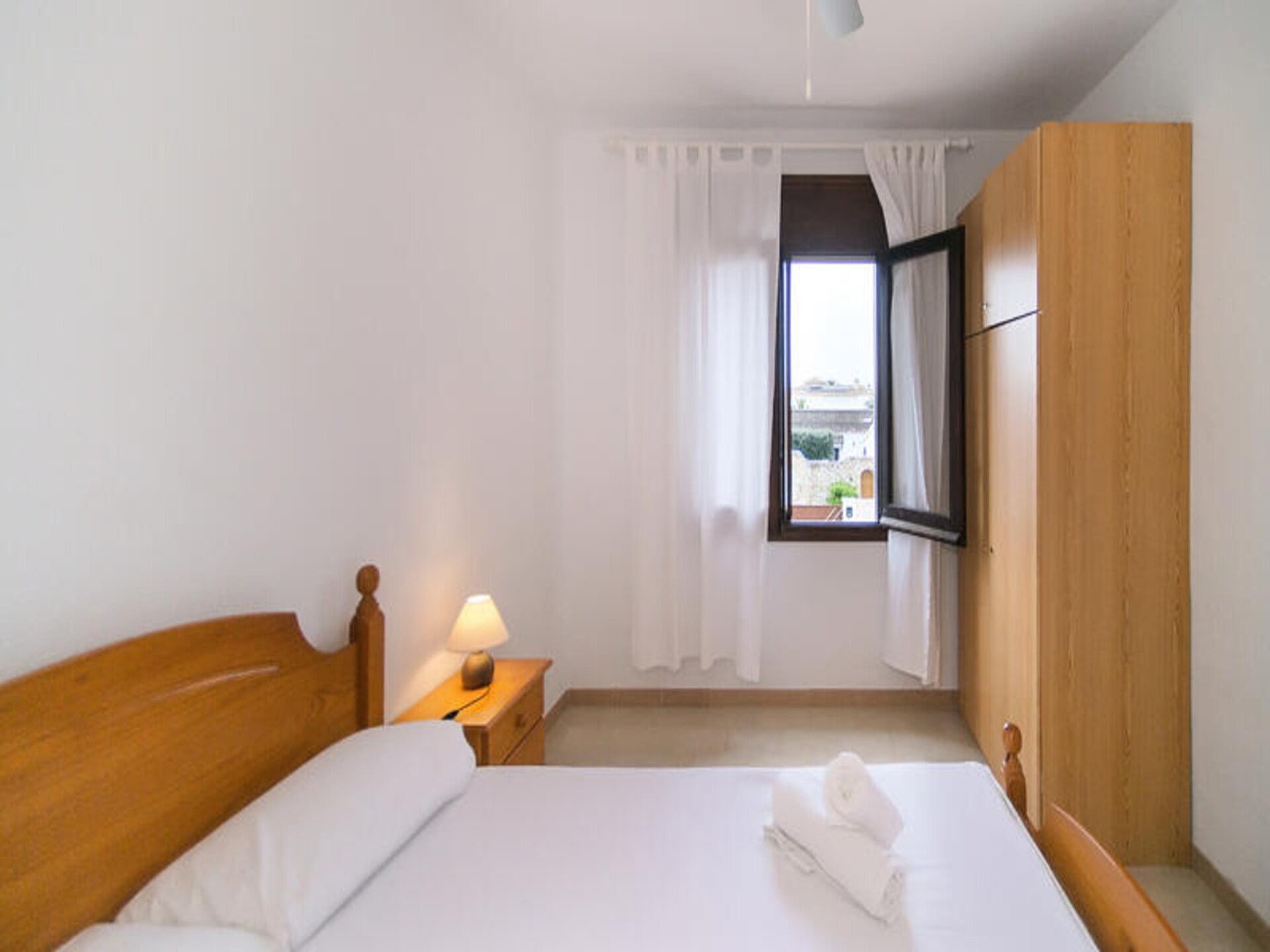 Appartement aan de kanalen van Empuriabrava met zwembad en terras - foto 6