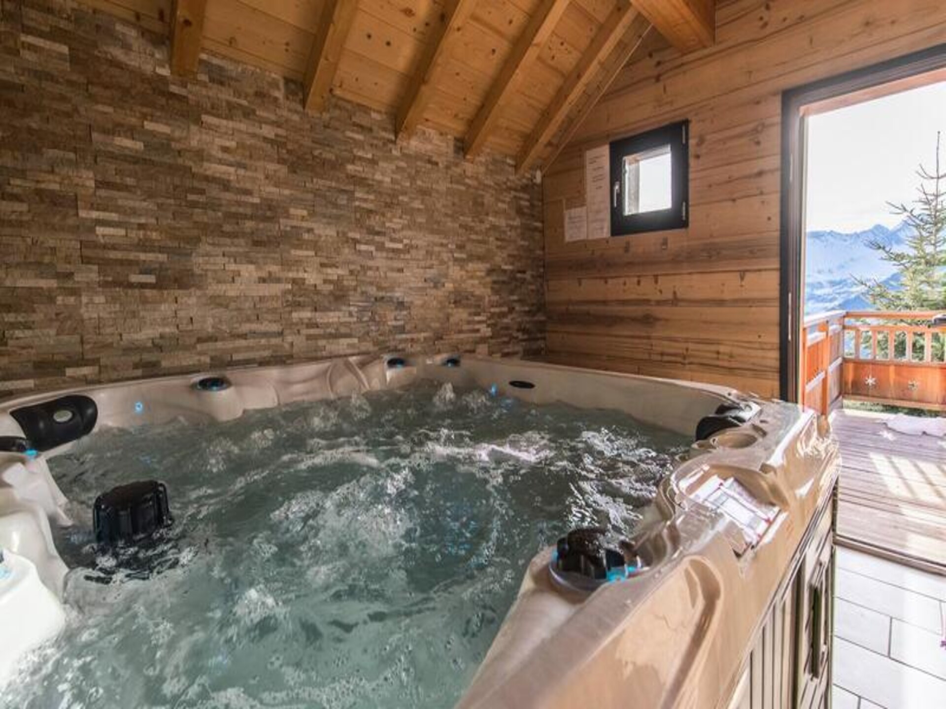 Chalet Alpette: 14-persoons chalet met jacuzzi op 150m van de piste in La Toussuire - foto 10