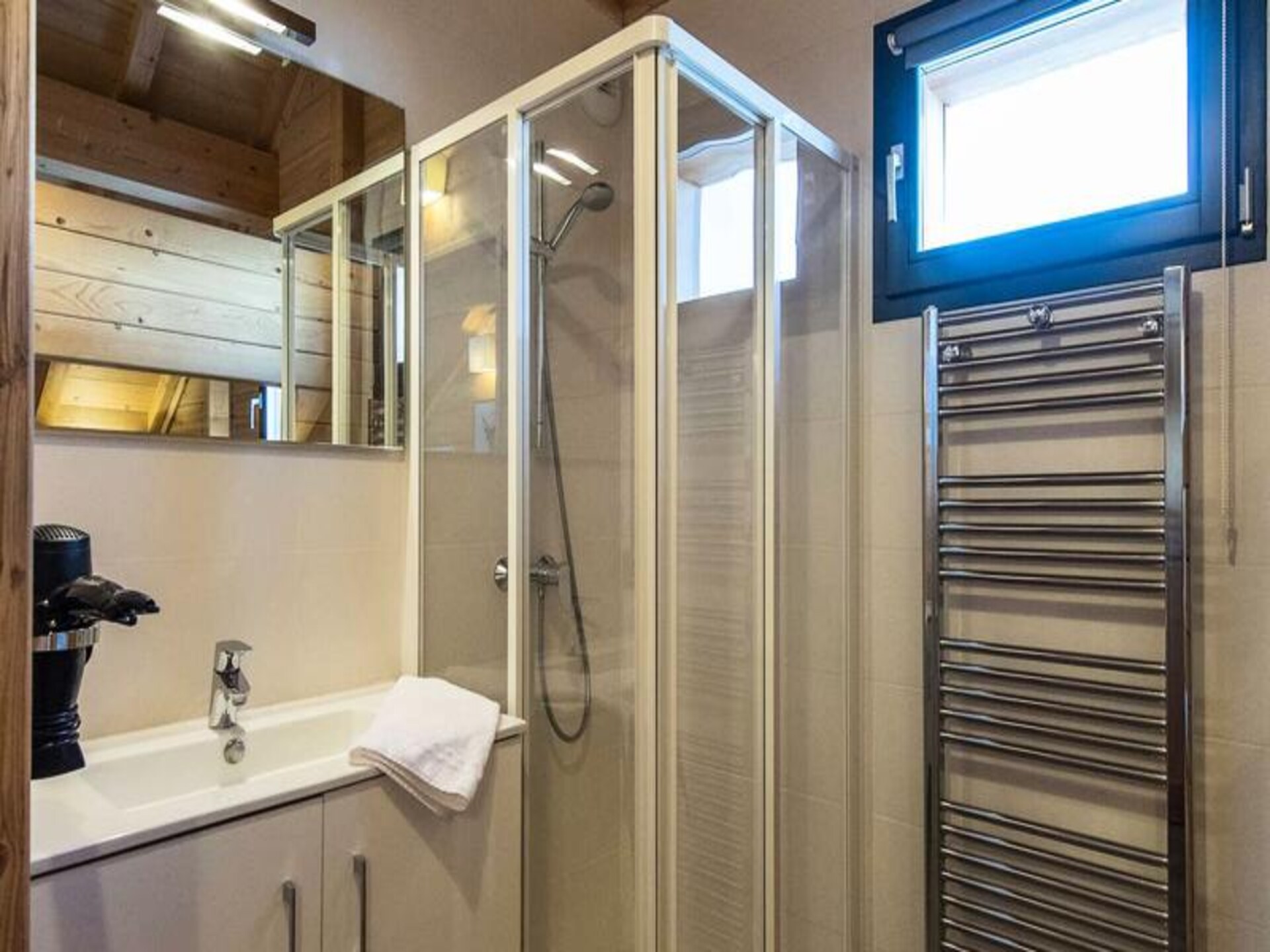Chalet Alpette: 14-persoons chalet met jacuzzi op 150m van de piste in La Toussuire - foto 15